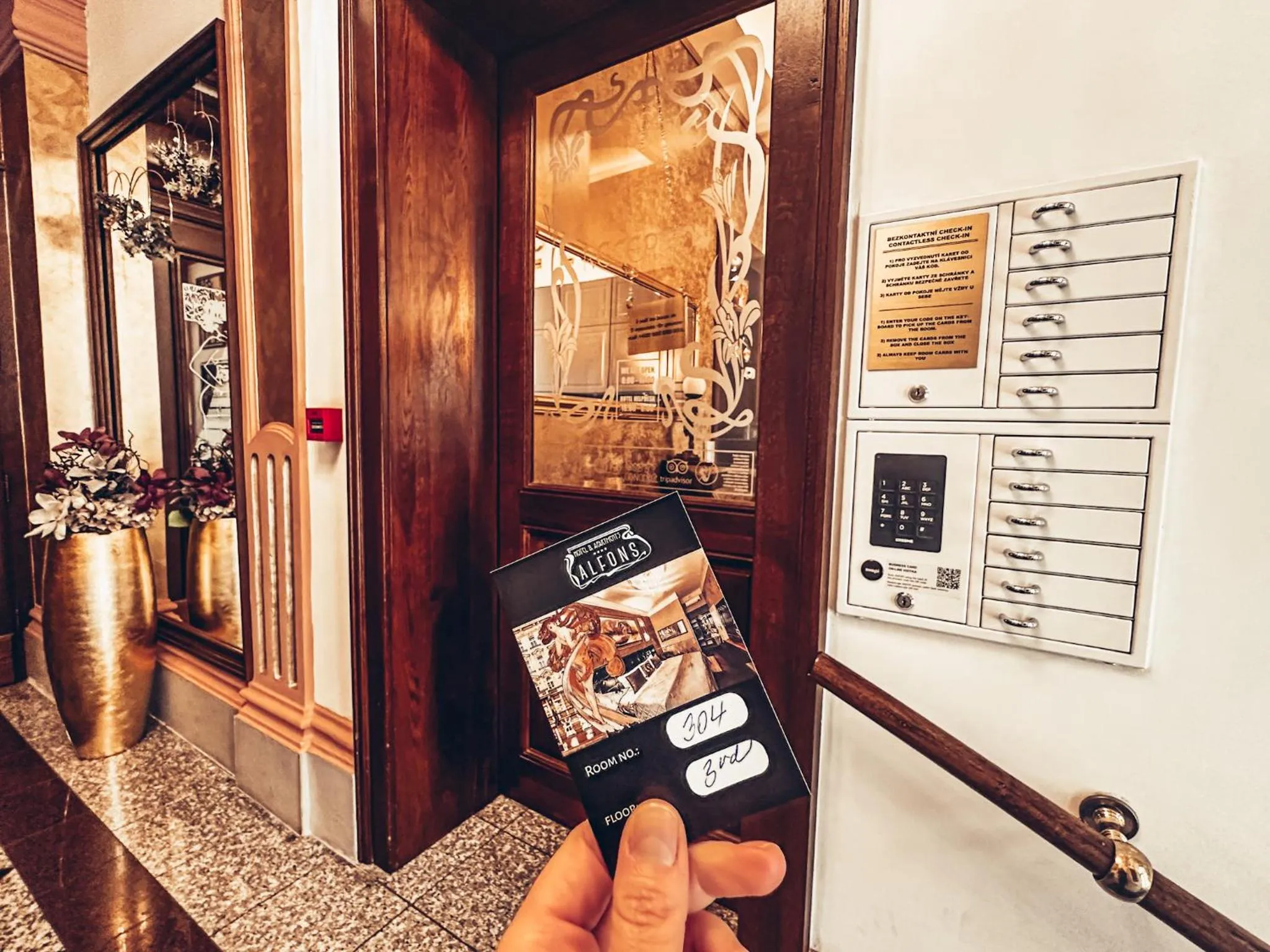 Lobby or reception in Alfons Boutique Hotel