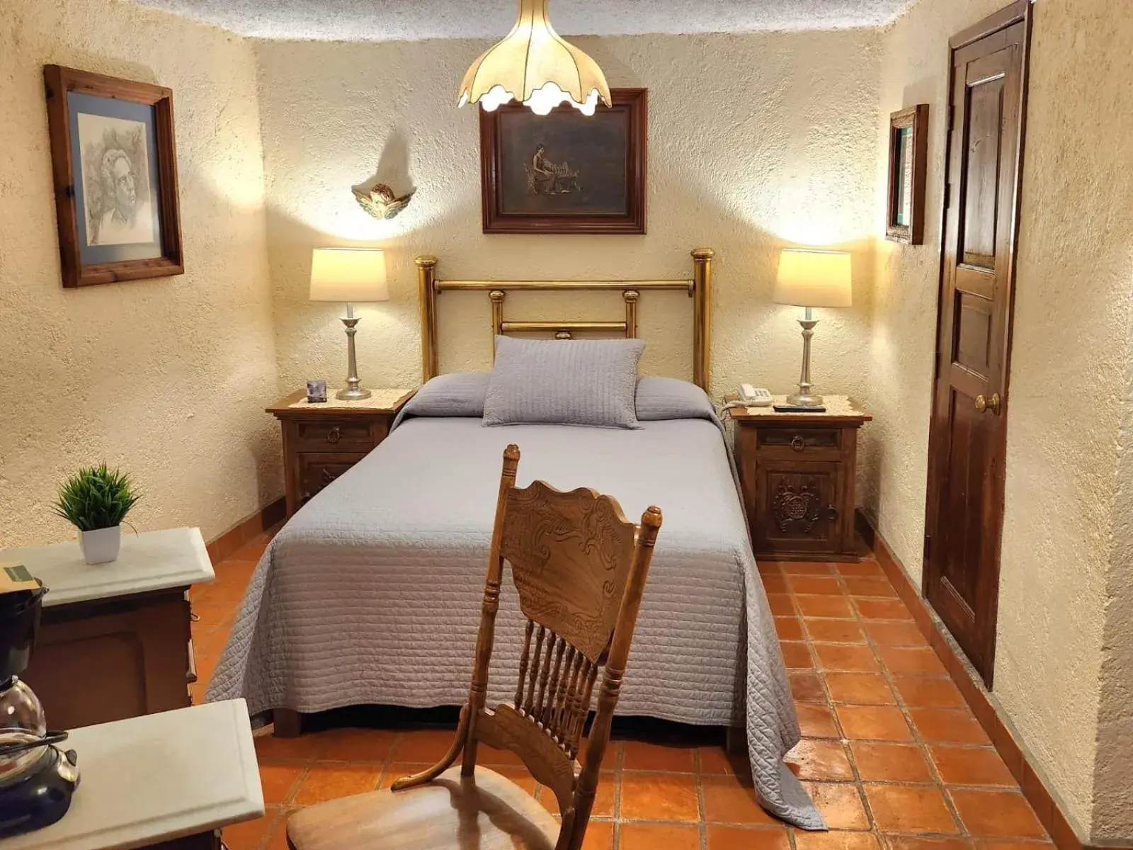 Bed in El Meson de los Poetas Bed in El Meson de los Poetas