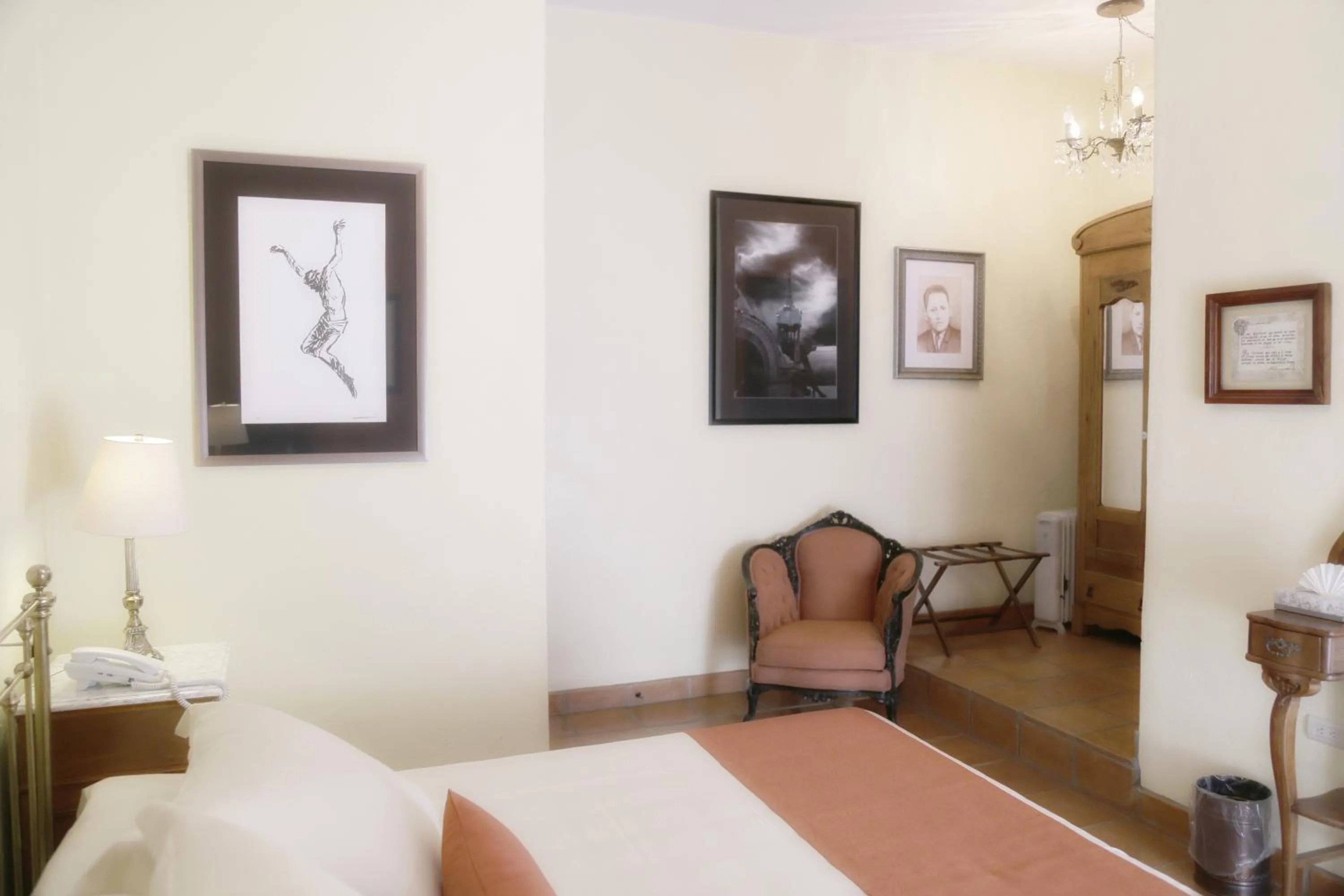 Decorative detail, Bed in El Meson de los Poetas