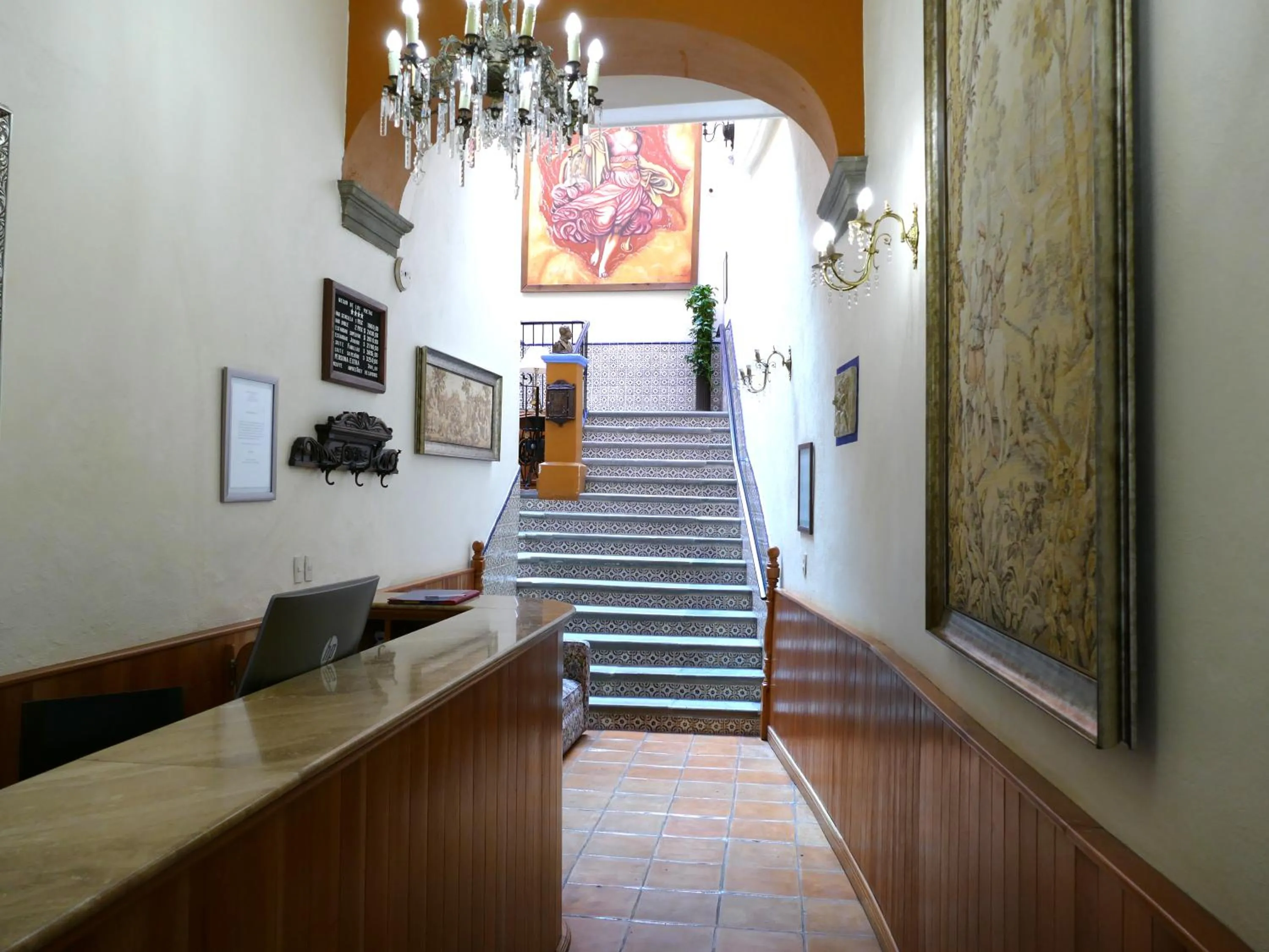 Lobby or reception in El Meson de los Poetas
