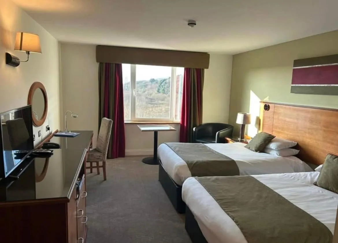 Bedroom, Bed in Towers Hotel & Spa