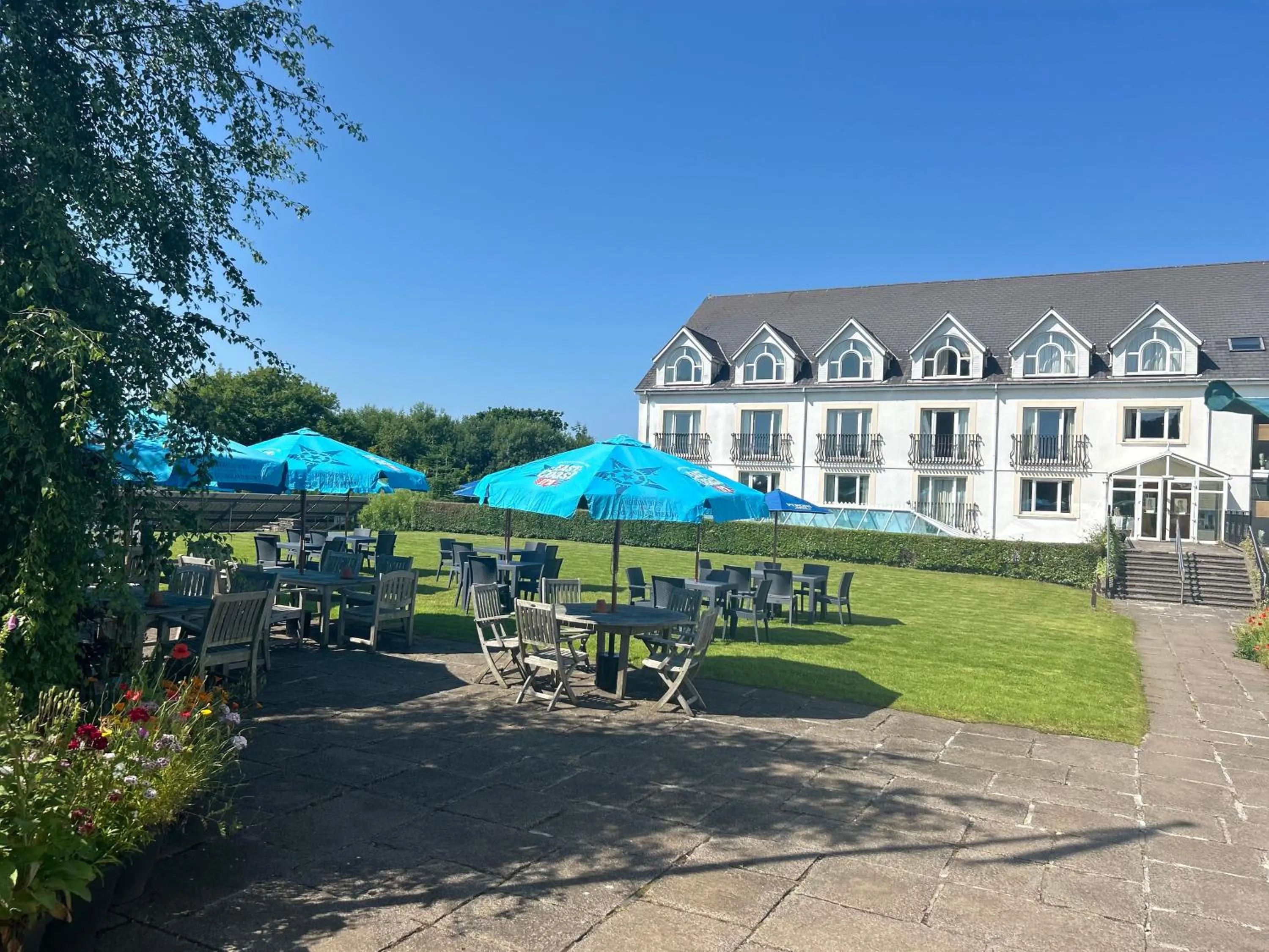 Property building in Towers Hotel & Spa