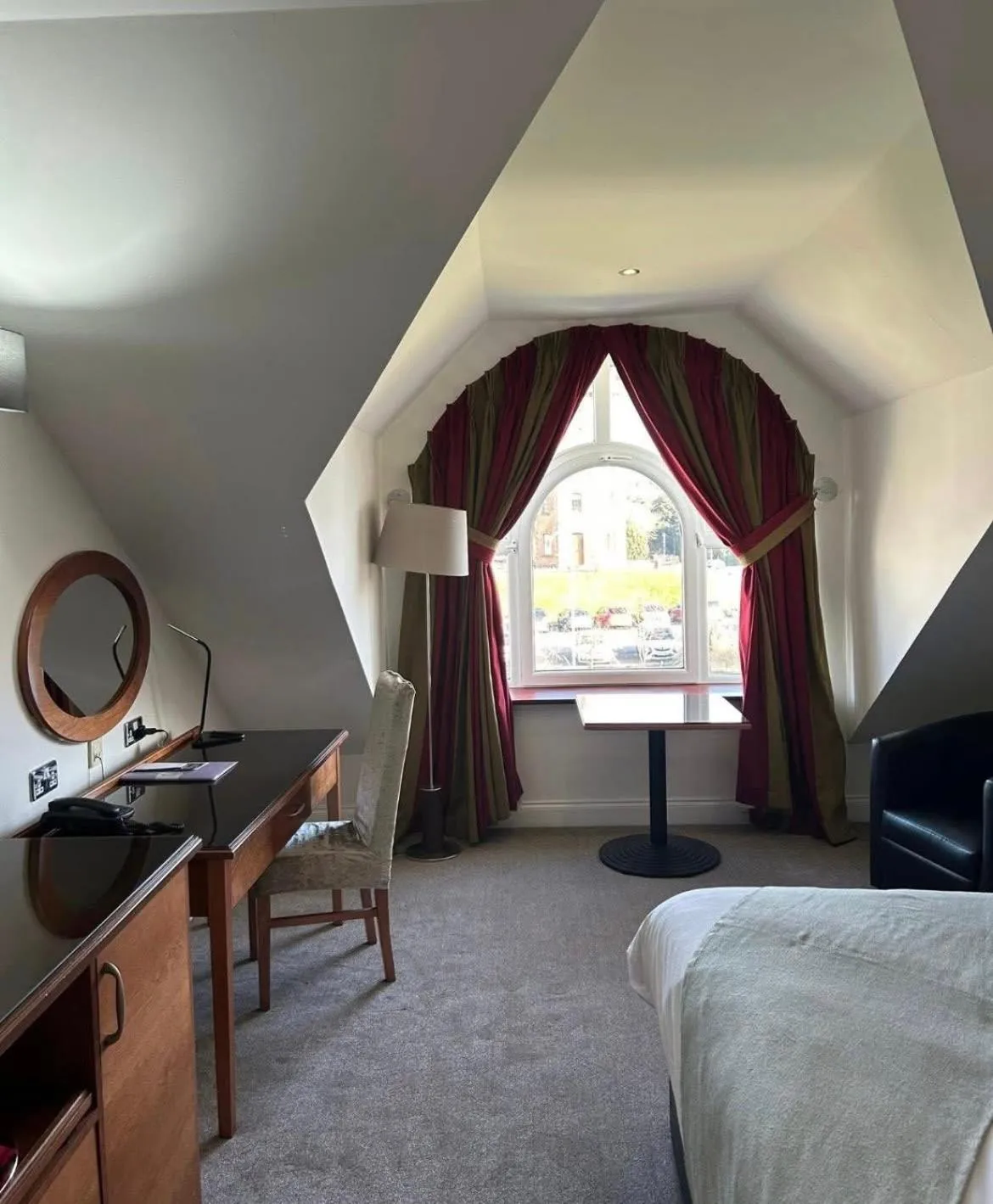 Seating area, Bed in Towers Hotel & Spa