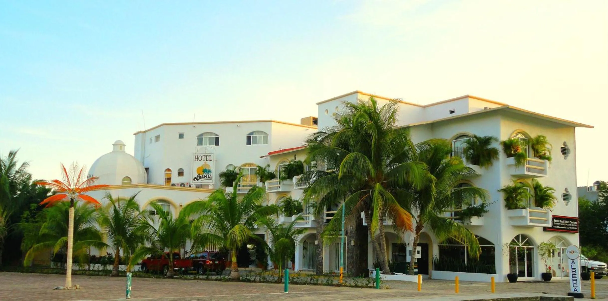 Property building in Hotel Bahia Huatulco
