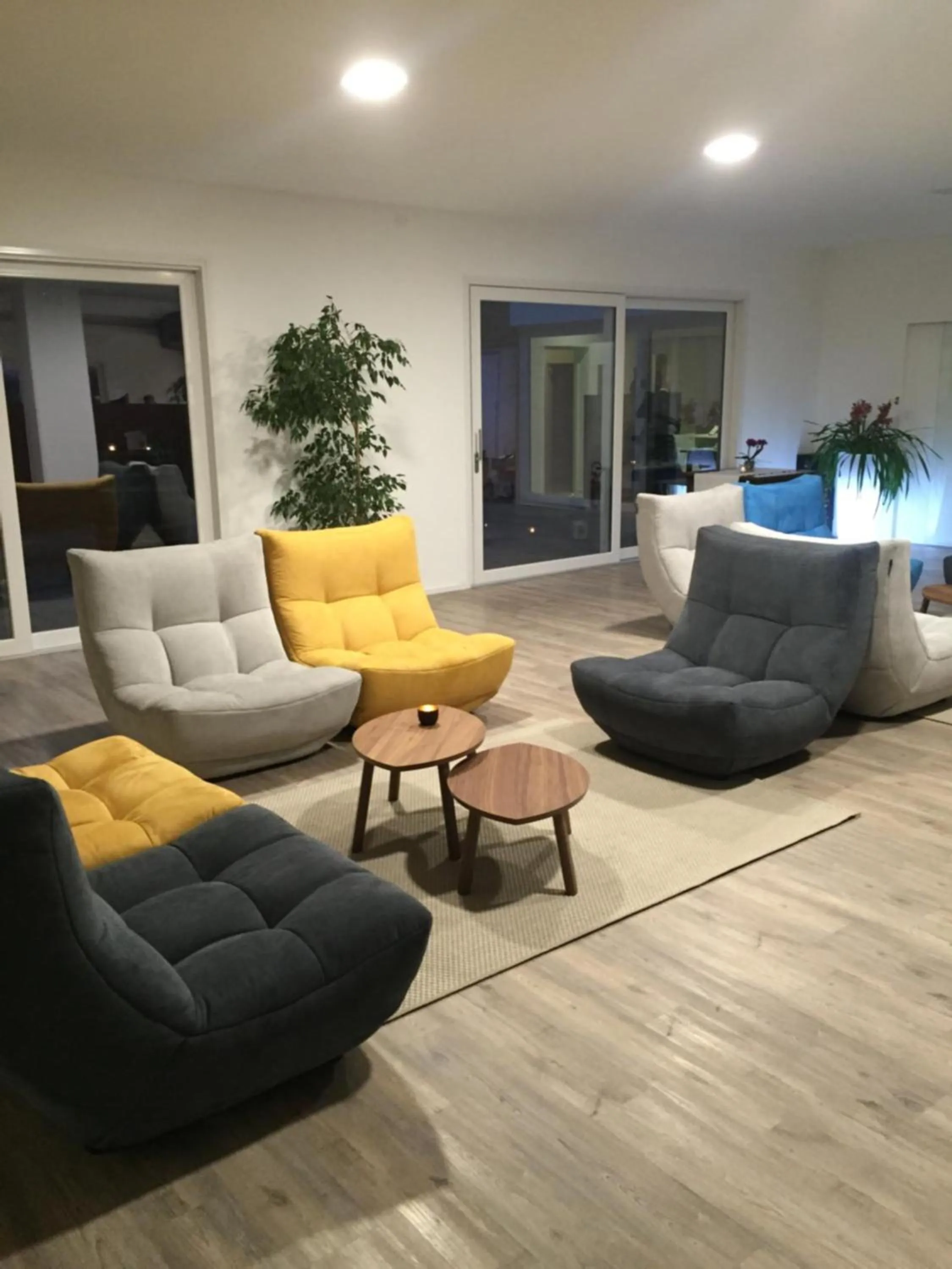 Communal lounge/ TV room in Hotel Petrarca