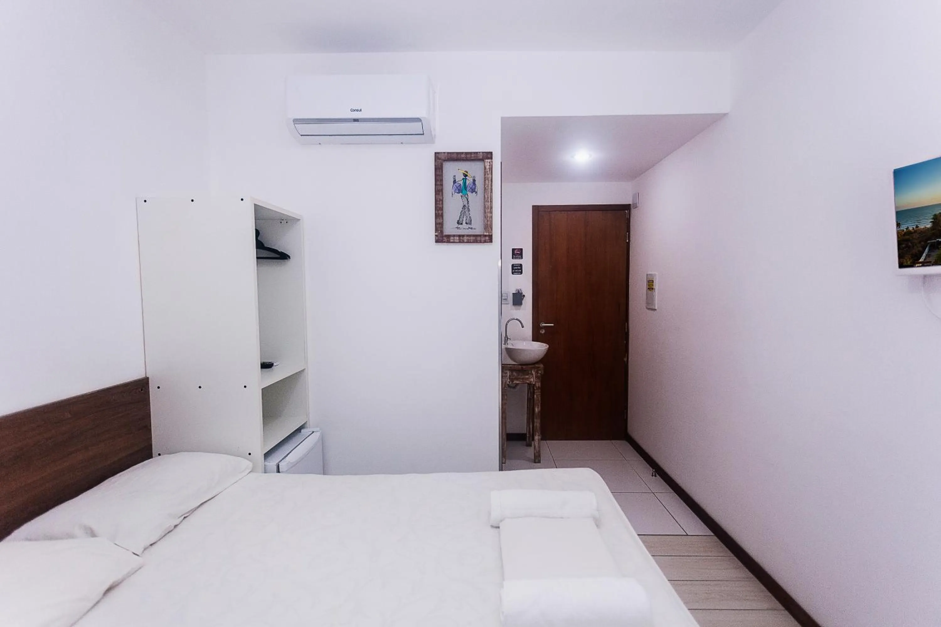 Bedroom, Bed in Economy Apart