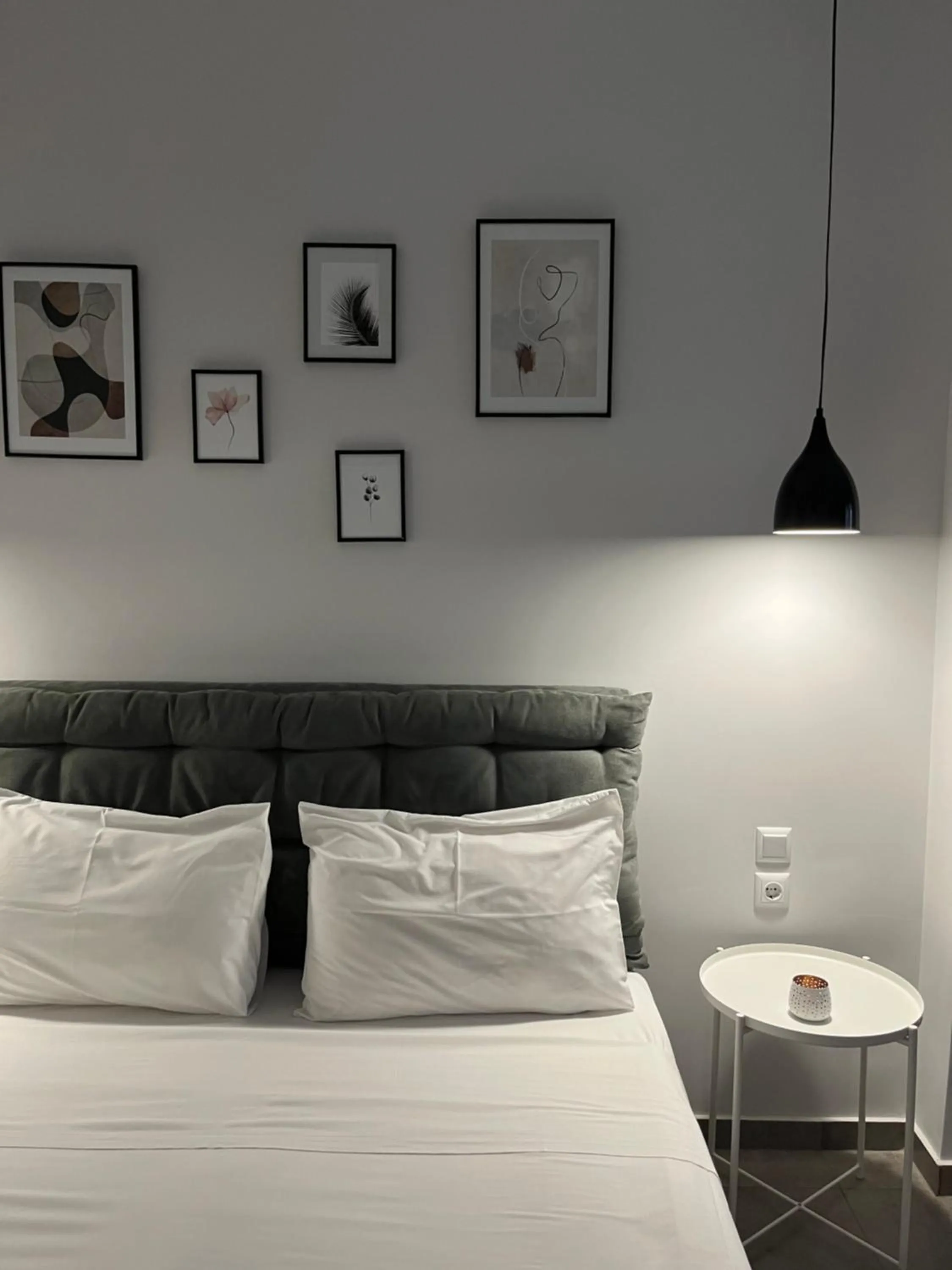 Bed in Elements Studios