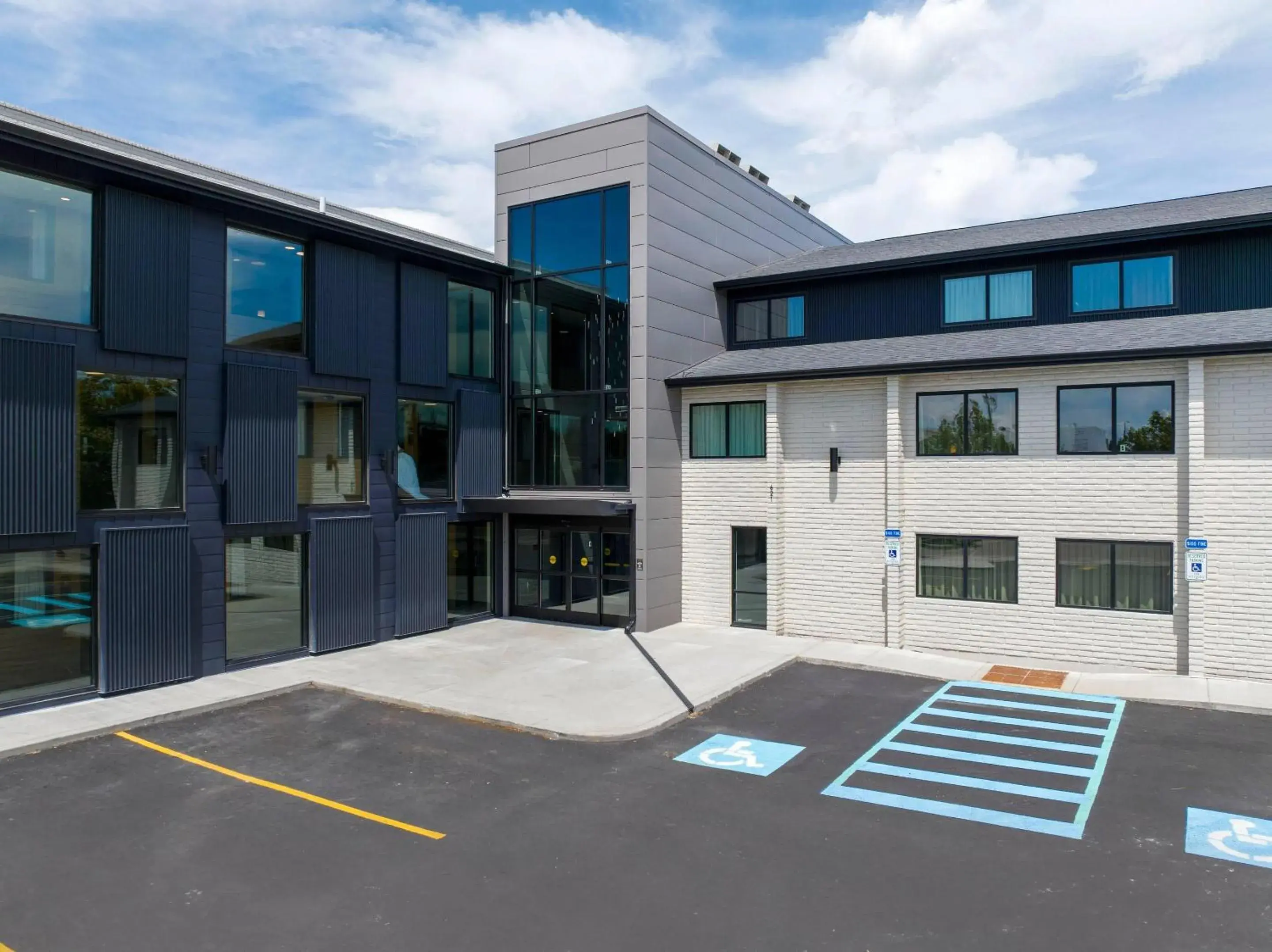 Property building in The Gibson Hotel Great Falls, an Ascend Collection Hotel Property building in The Gibson Hotel Great Falls, an Ascend Collection Hotel