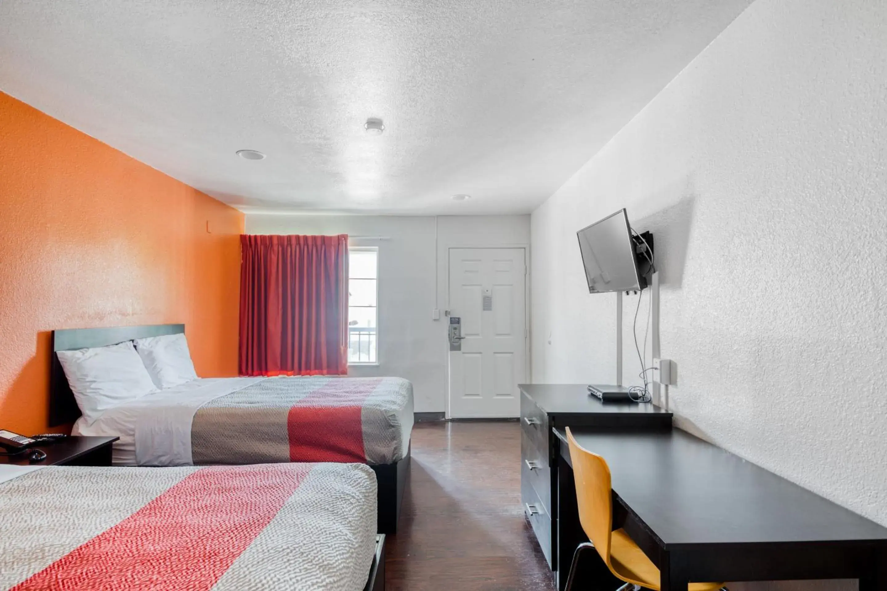 Bedroom, Bed in OYO Hotel Baton Rouge East I-12 Louisiana Bedroom, Bed in OYO Hotel Baton Rouge East I-12 Louisiana