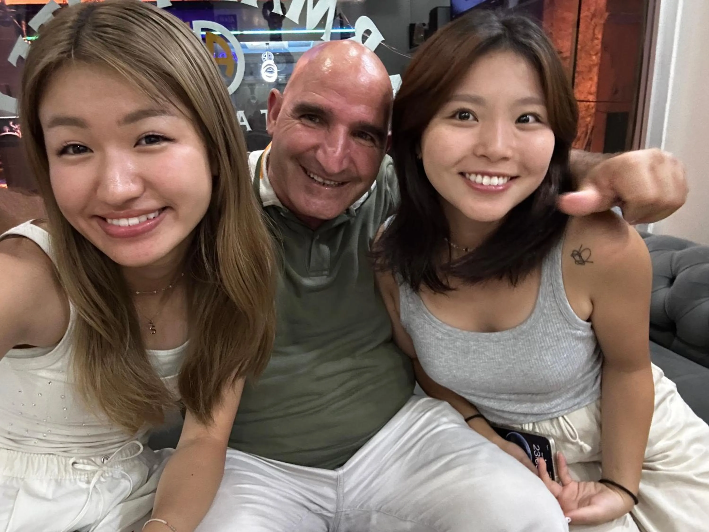 Happy Suite Boutique Hotel