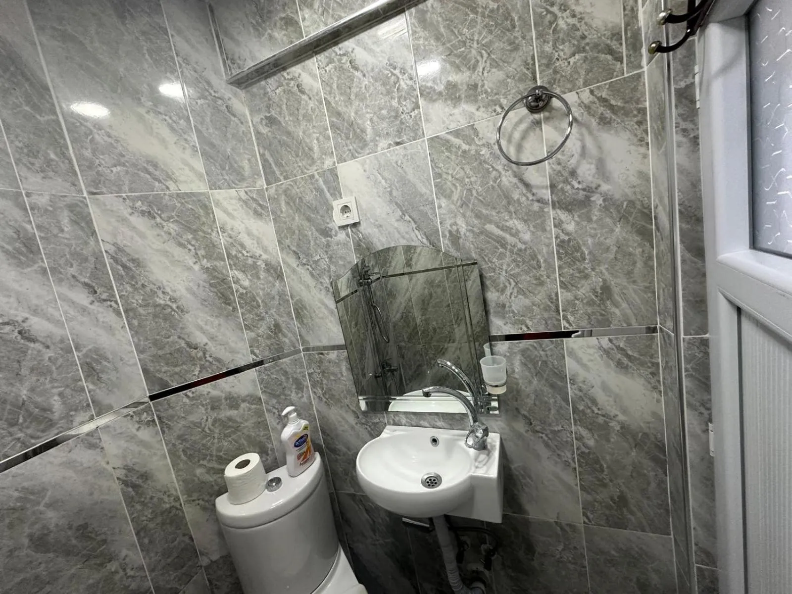 Property building in Happy Suite Boutique Hotel