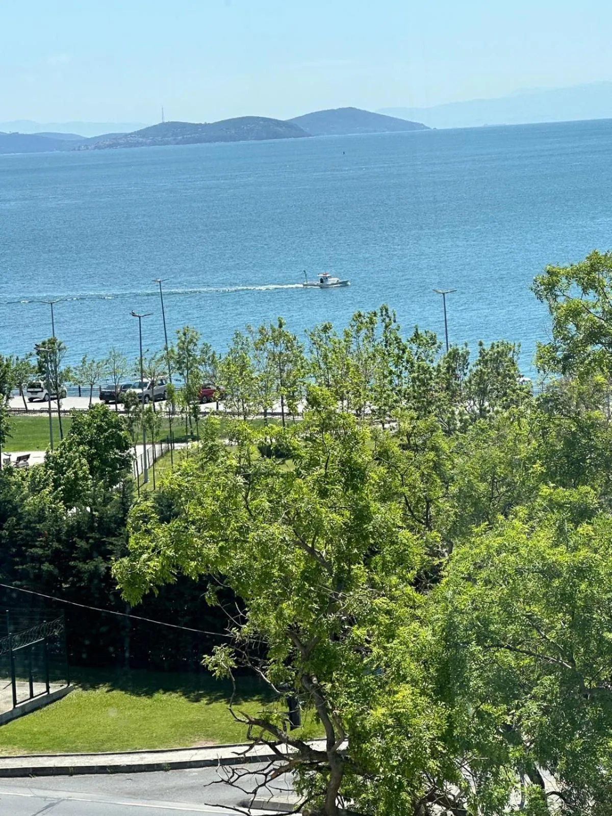 Spring in Happy Suite Boutique Hotel