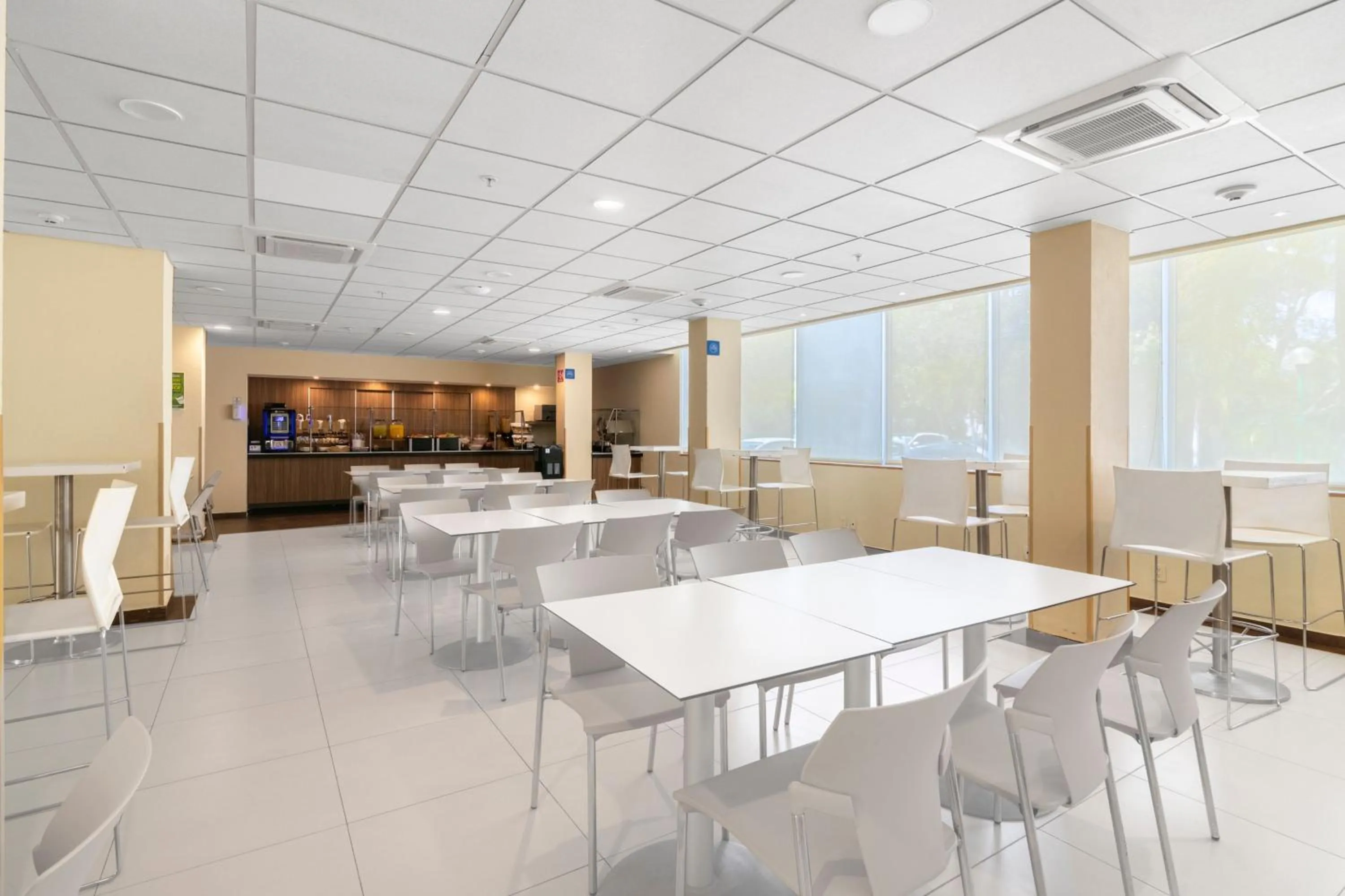 Breakfast in City Express by Marriott Ciudad del Carmen