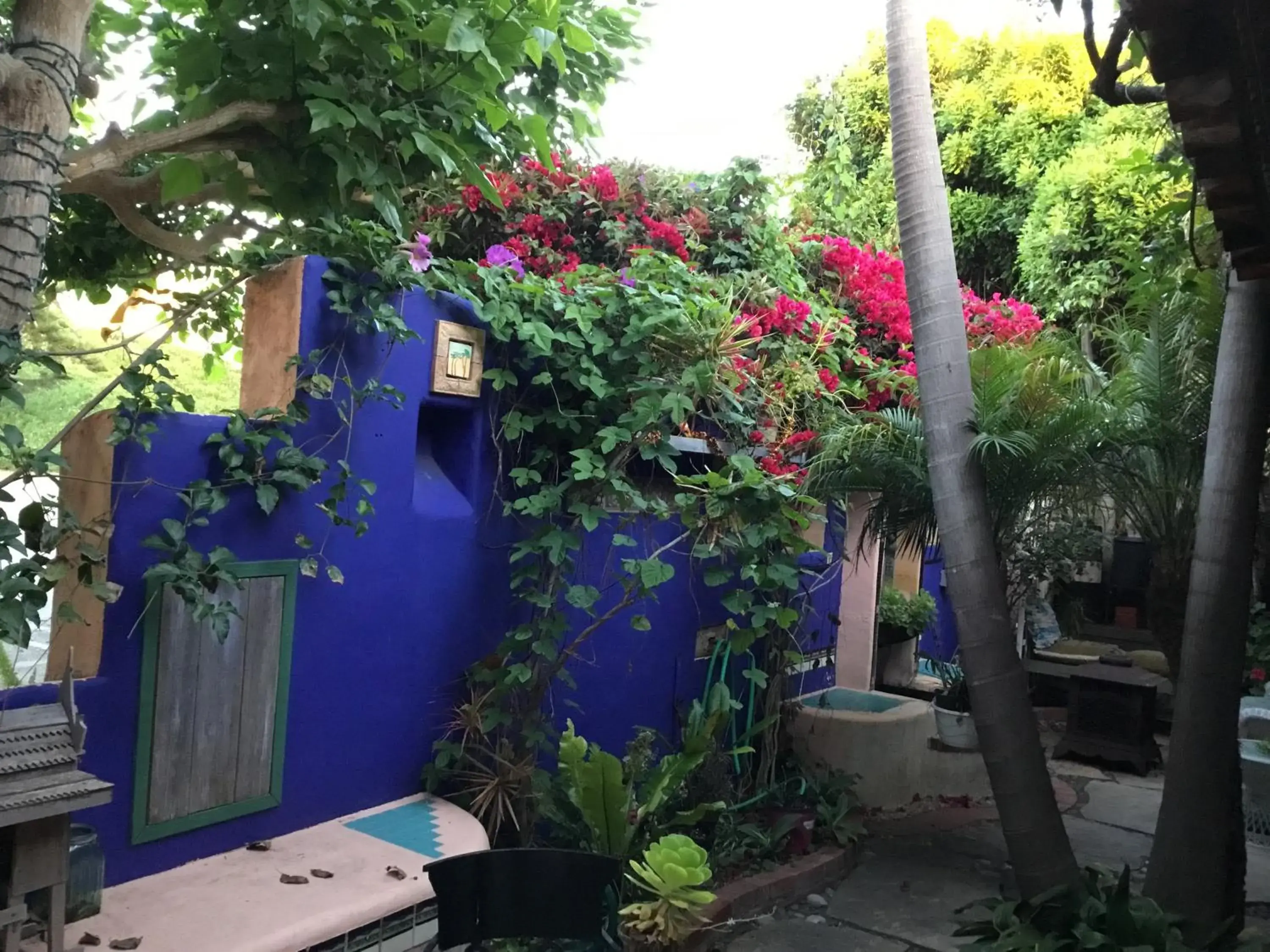 Les Artistes Inn Les Artistes Inn