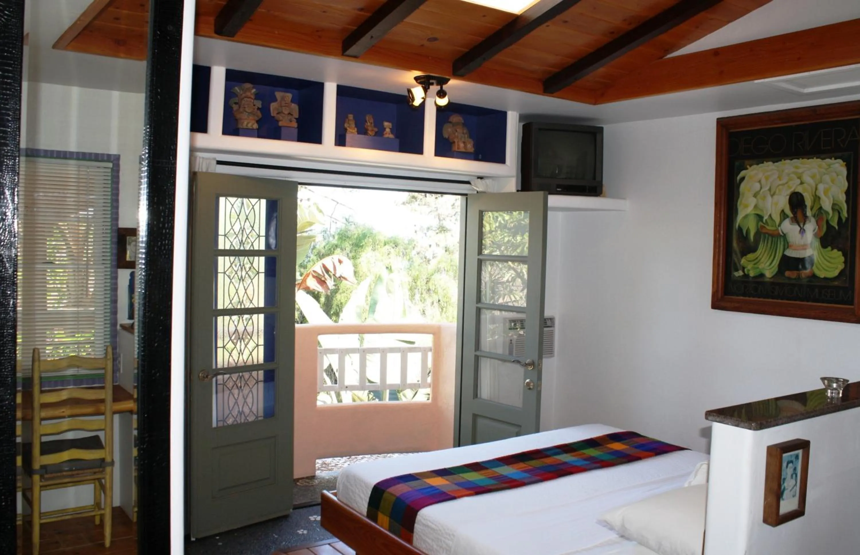 Day, Bed in Les Artistes Inn