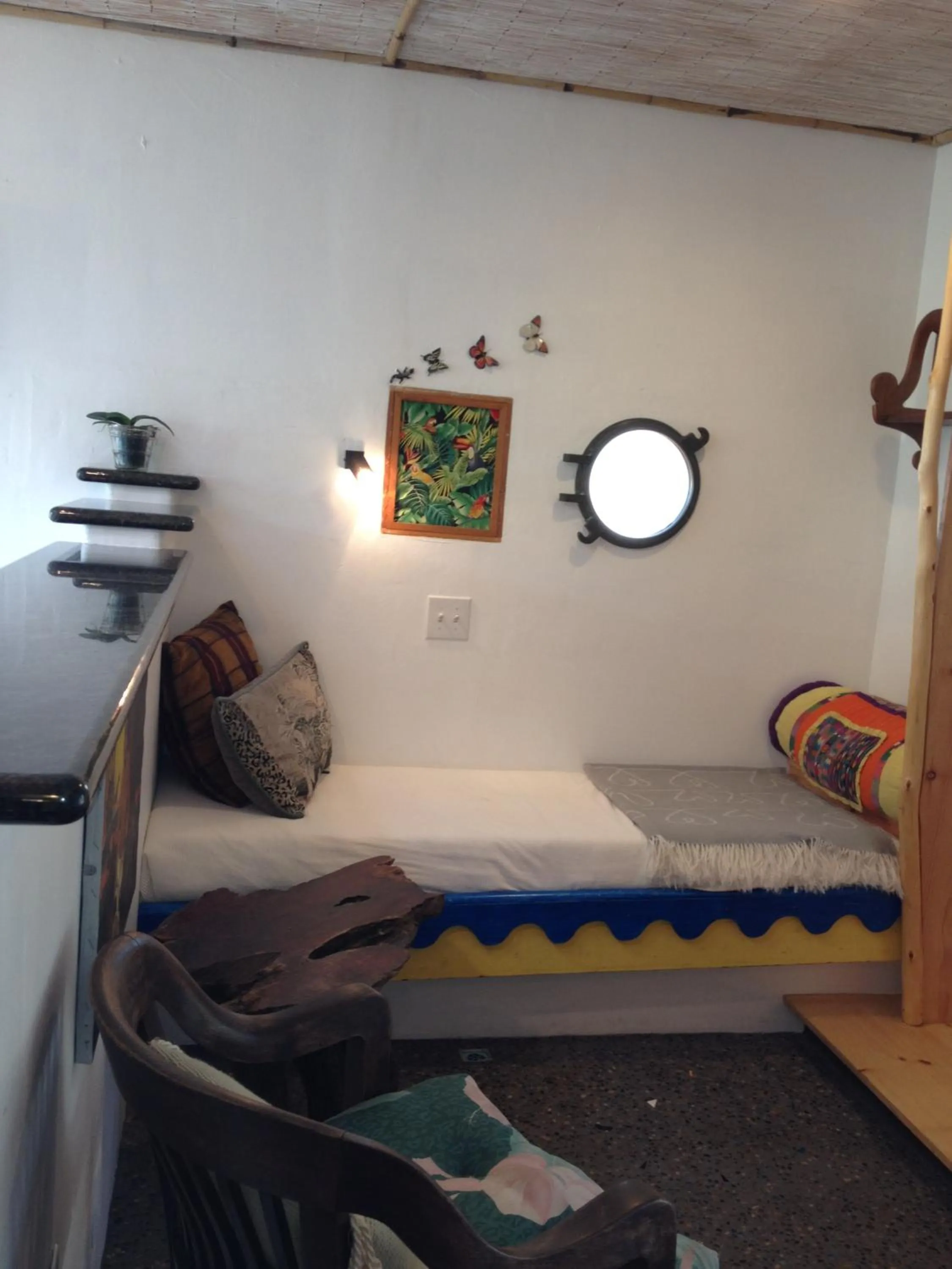 Photo of the whole room, Bed in Les Artistes Inn