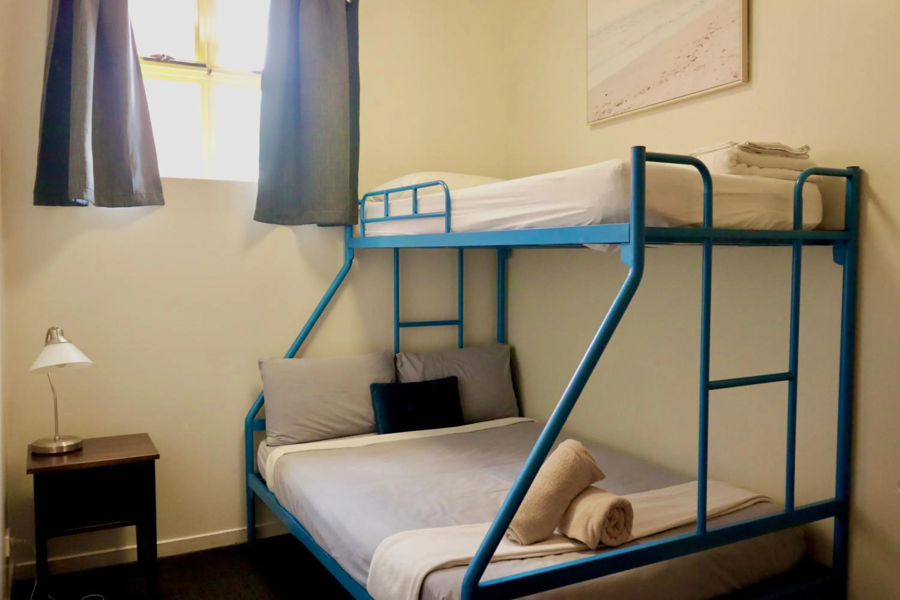 Bedroom, Bed in City Backpackers HQ