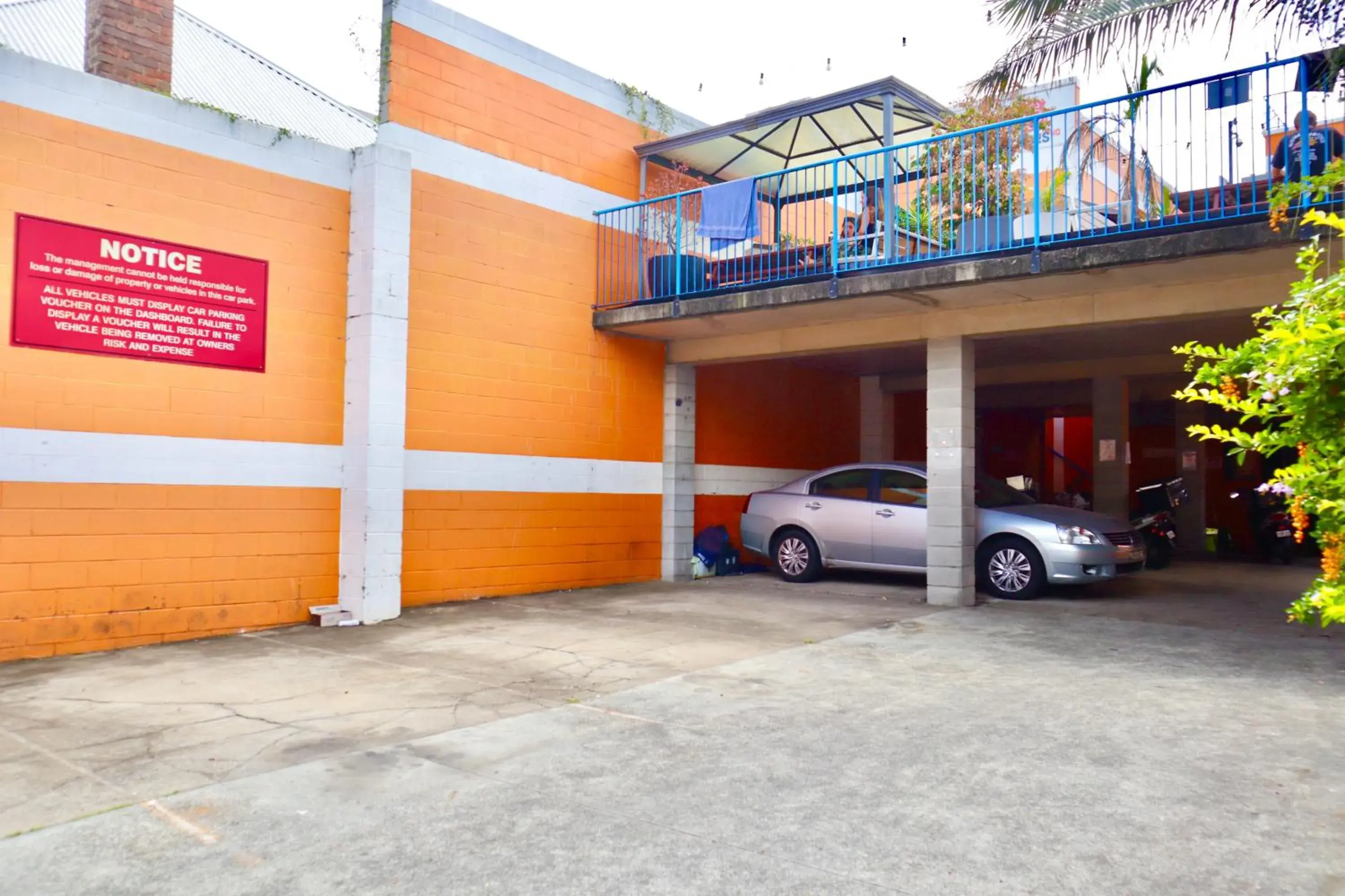 Parking in City Backpackers HQ Parking in City Backpackers HQ