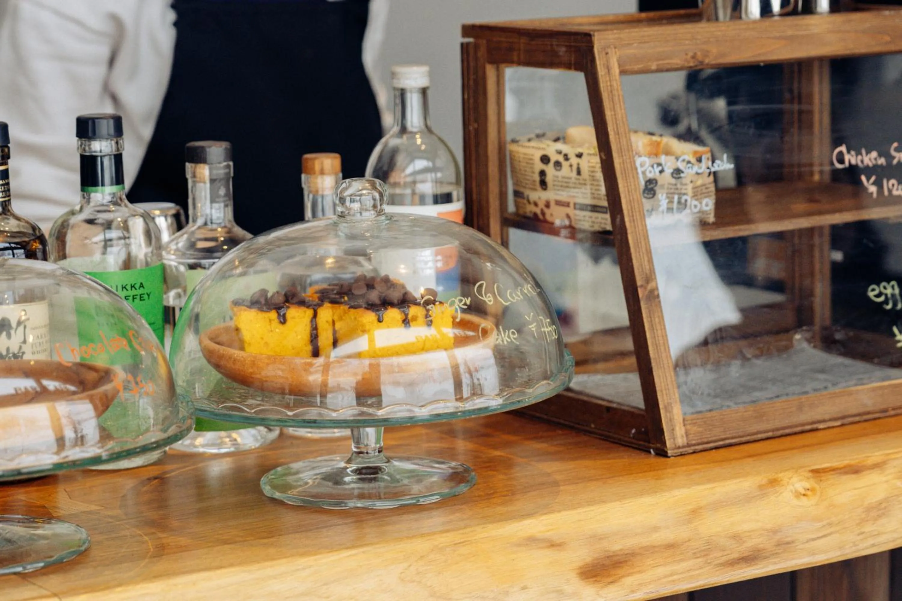 Restaurant/places to eat in Country Inn Milky House