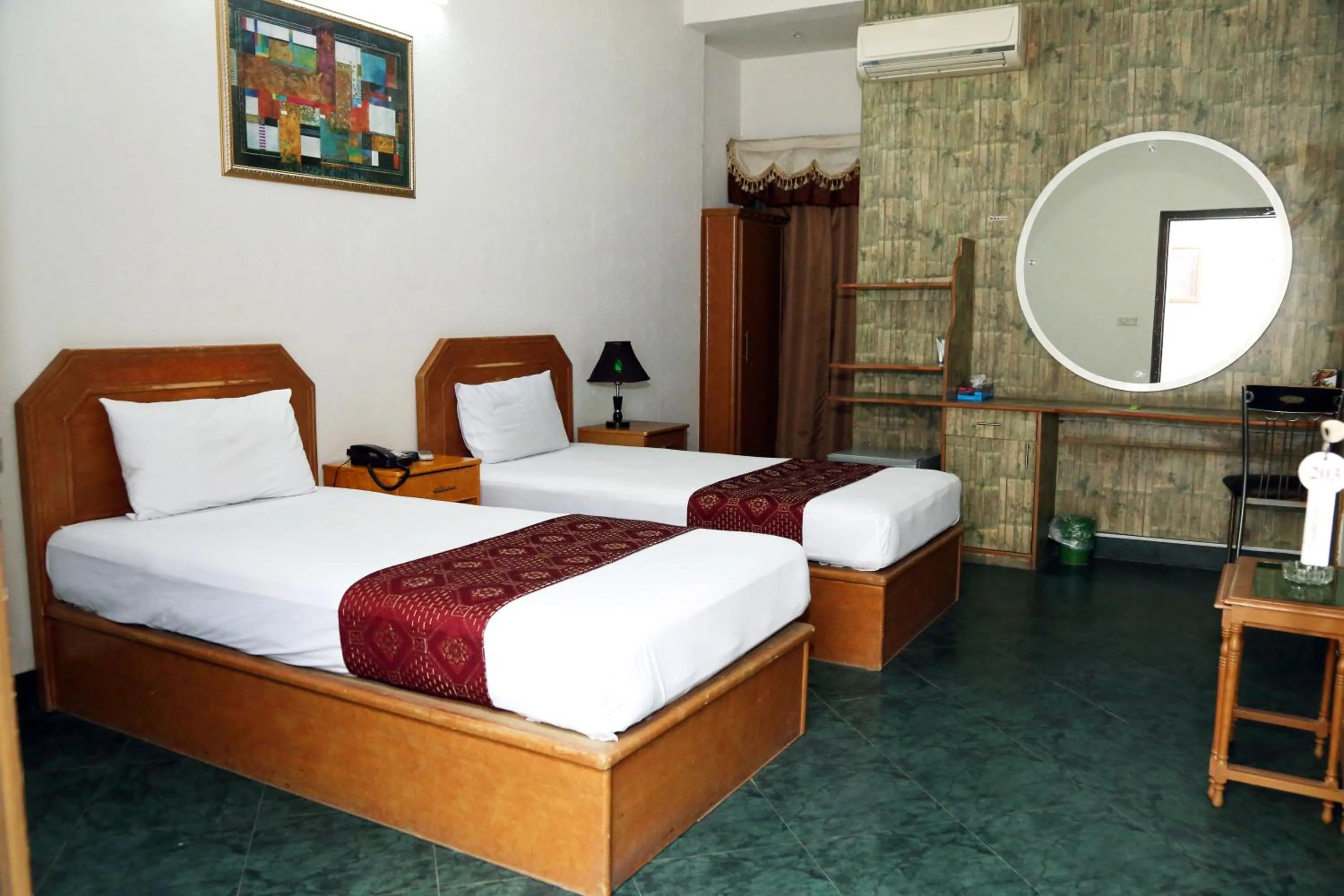Bed in Fiesta Inn Hotel & Resorts Multan