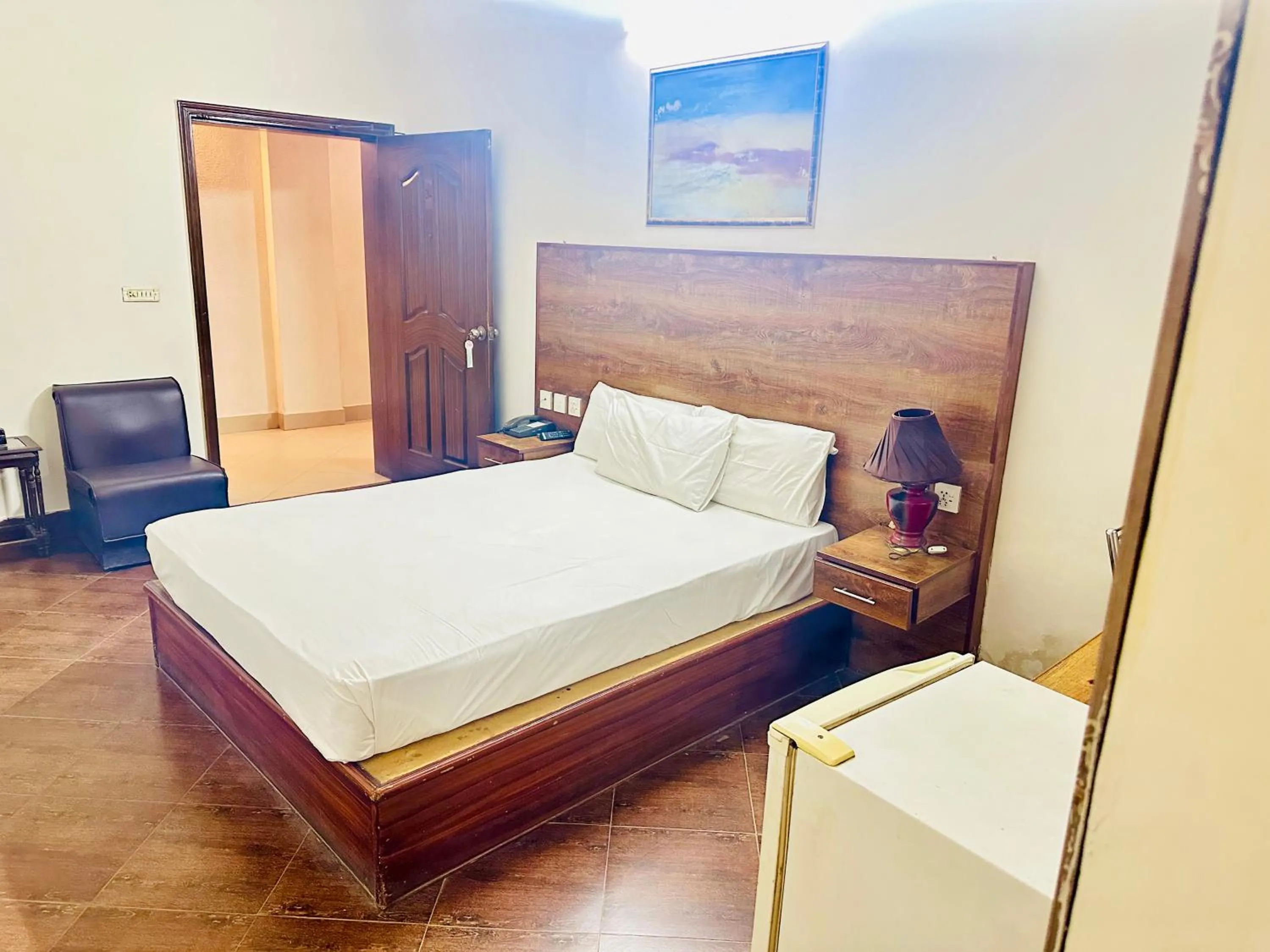 Bed in Fiesta Inn Hotel & Resorts Multan