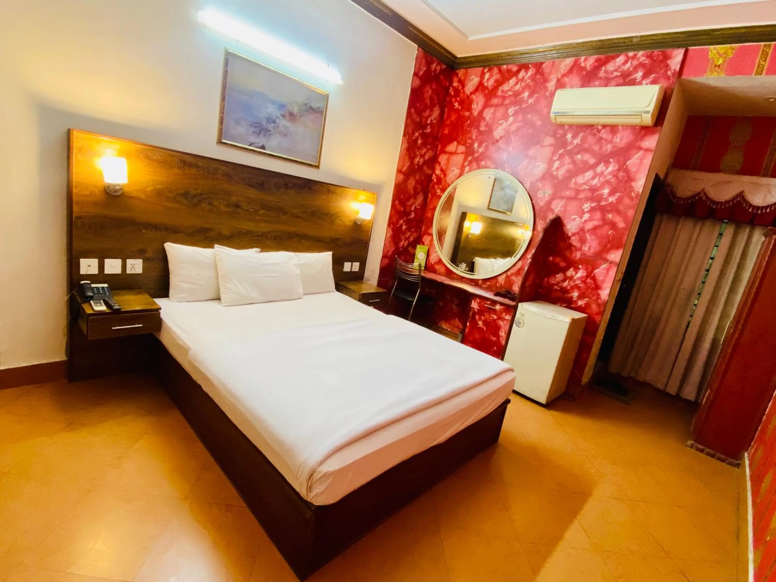 Bed in Fiesta Inn Hotel & Resorts Multan