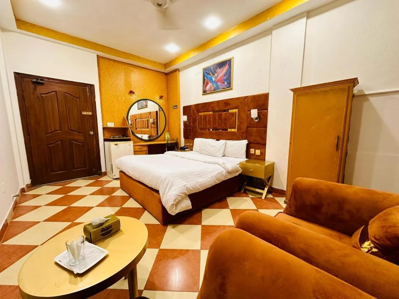 Bed in Fiesta Inn Hotel & Resorts Multan