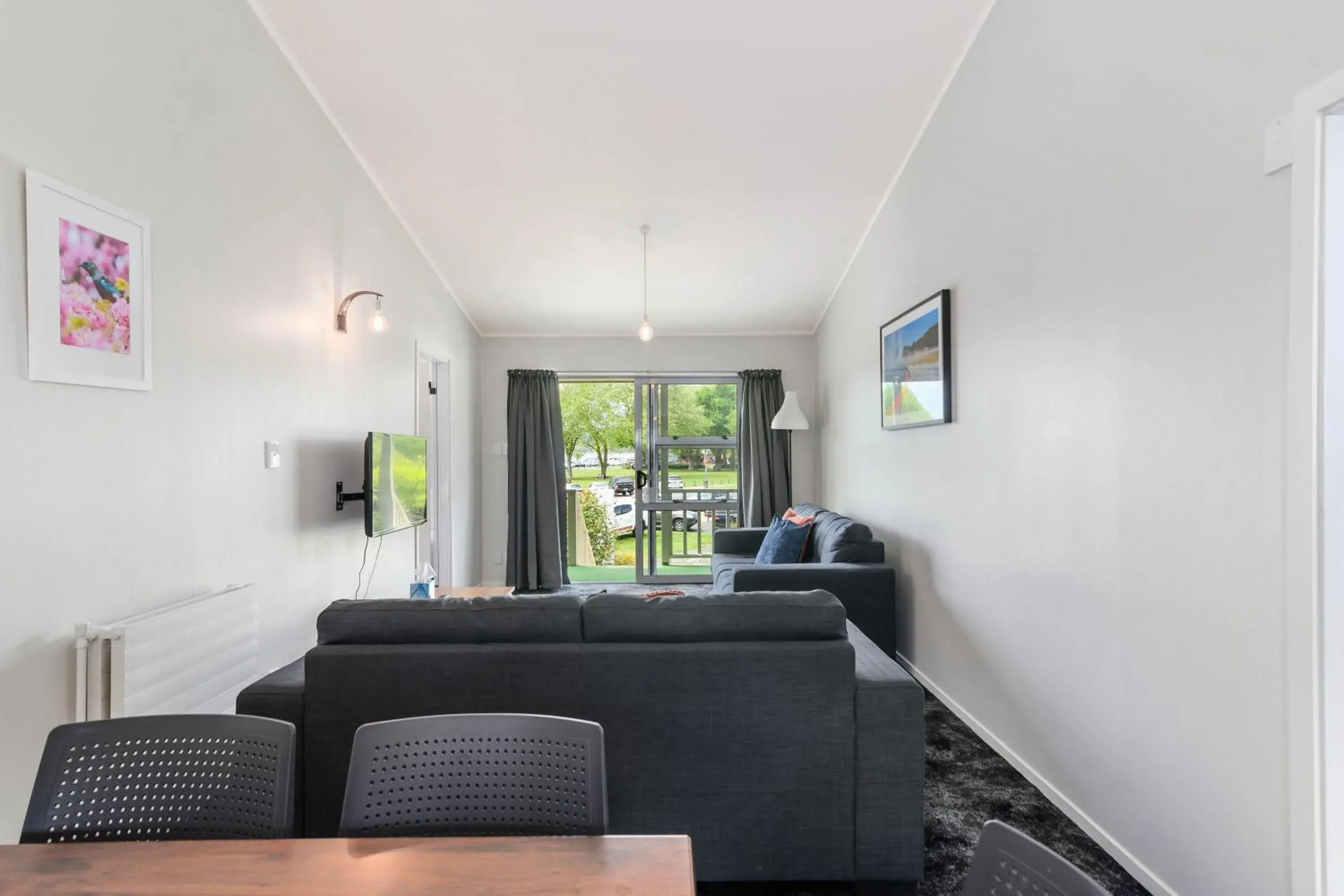 Seating Area in Lake Lodge Motel Rotorua