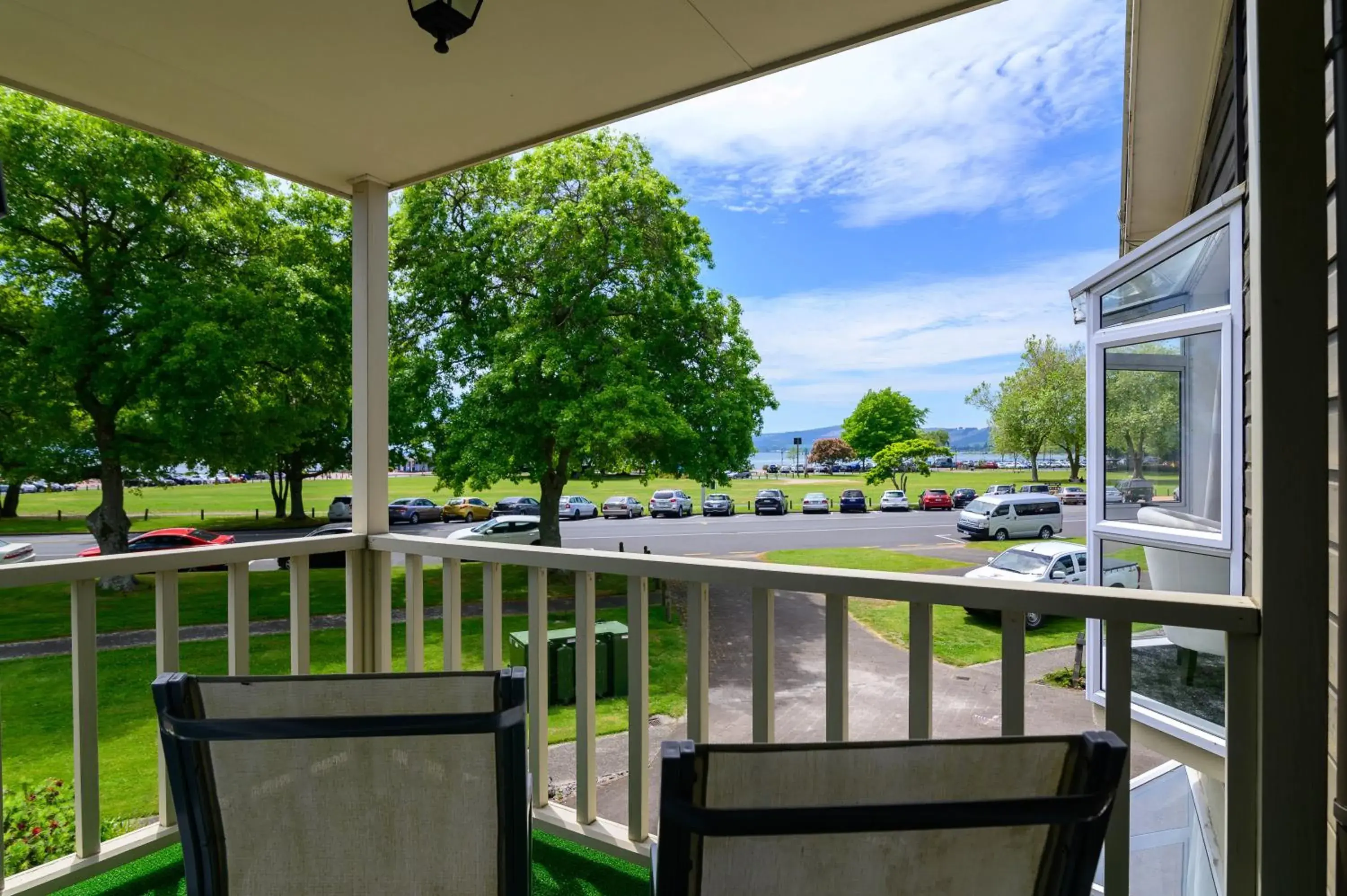 View (from property/room), Balcony/Terrace in Lake Lodge Motel Rotorua