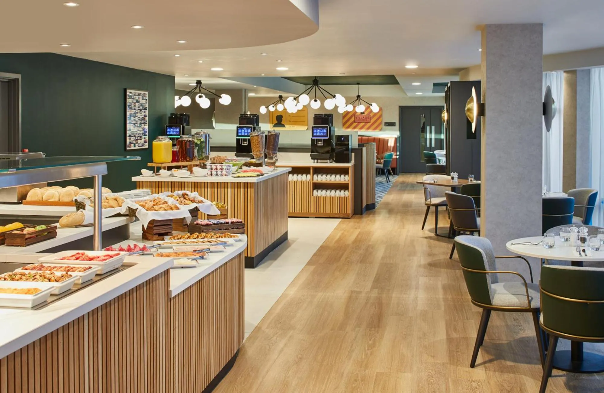 Restaurant/places to eat in Manchester Marriott Hotel Piccadilly