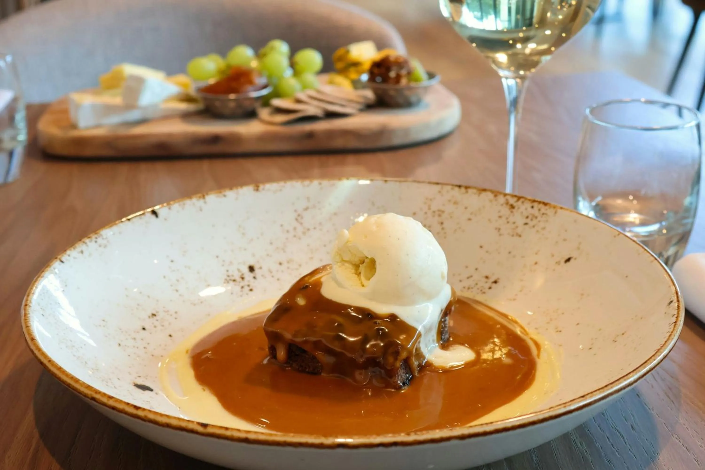 Restaurant/places to eat in Manchester Marriott Hotel Piccadilly