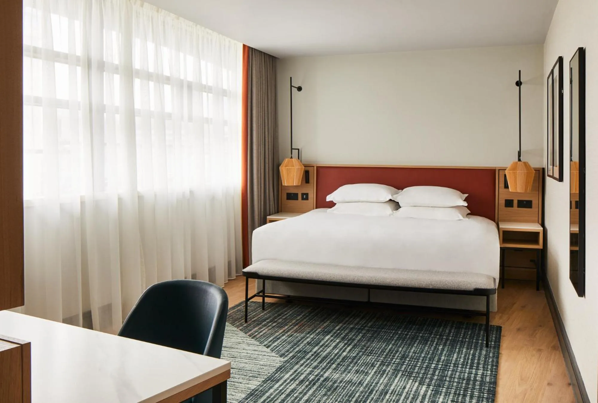 Bedroom, Bed in Manchester Marriott Hotel Piccadilly