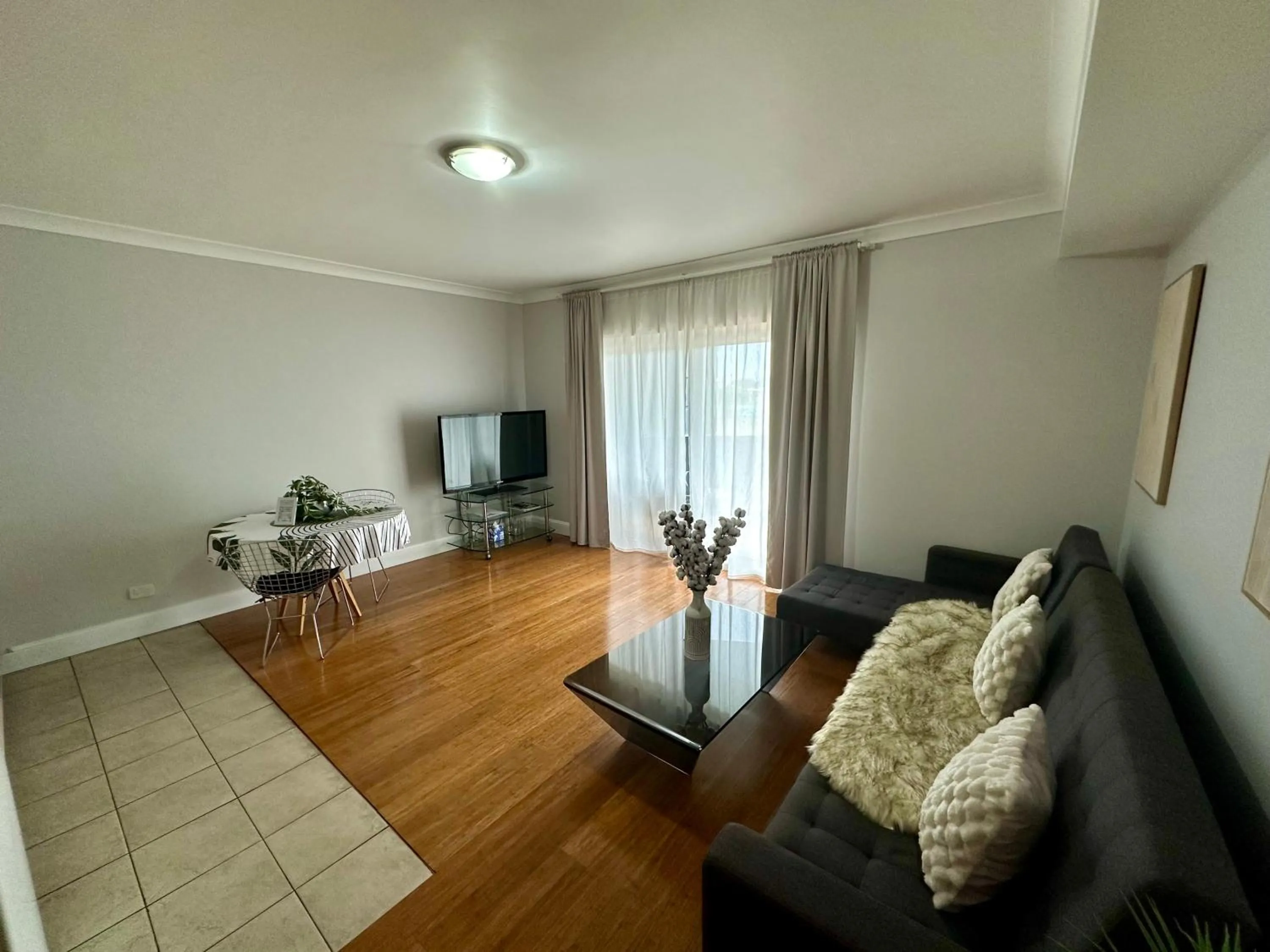 Living room in Sydney Airport Suites