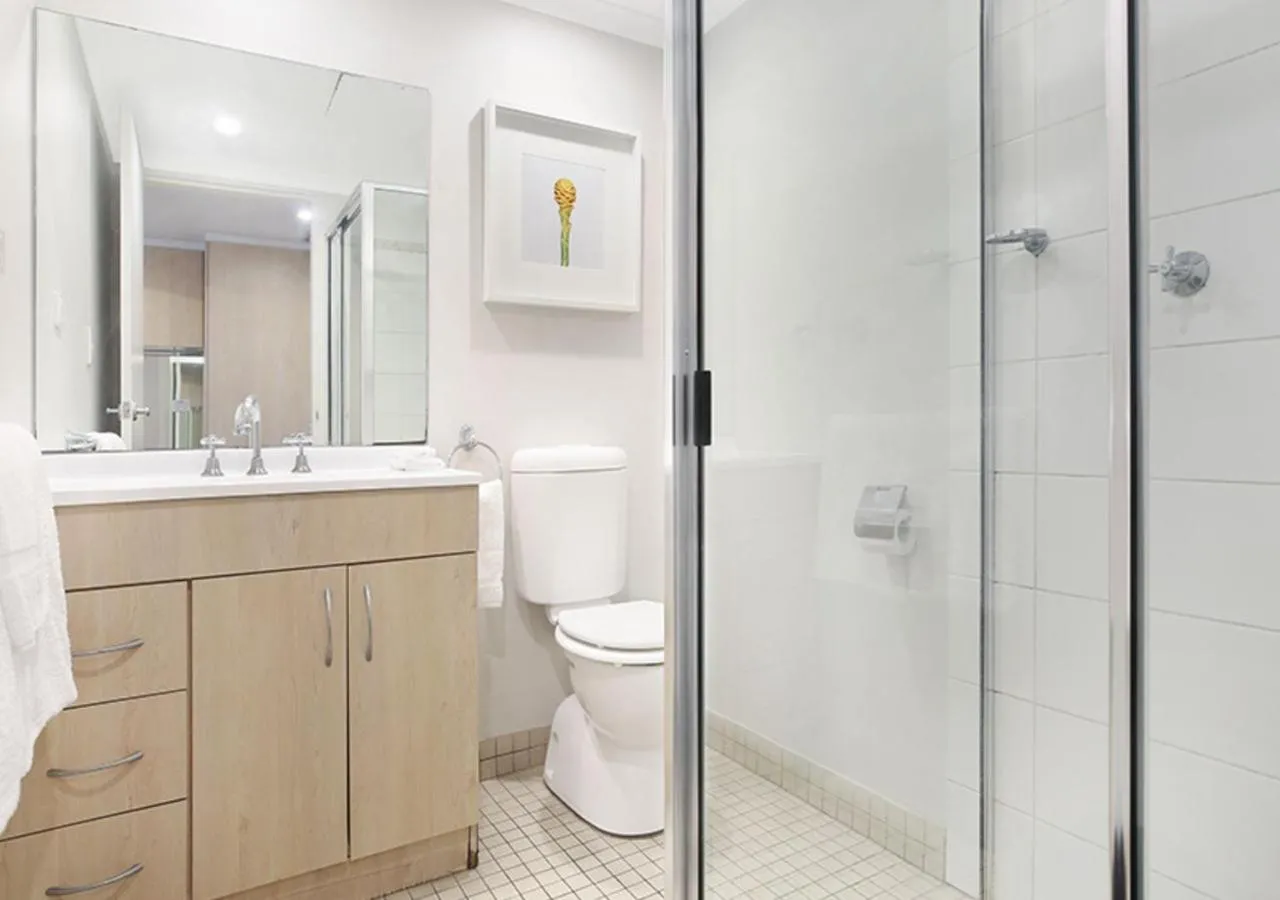 Shower in Sydney Airport Suites
