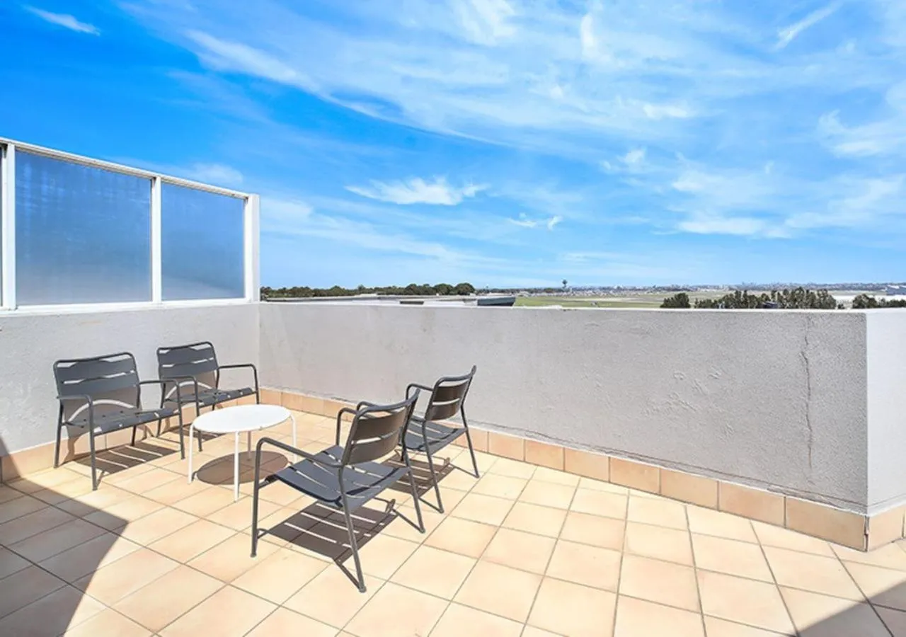 Balcony/Terrace in Sydney Airport Suites