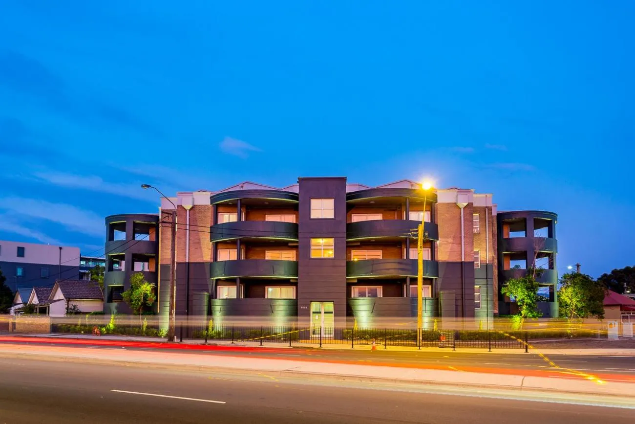 Property building in Sydney Airport Suites