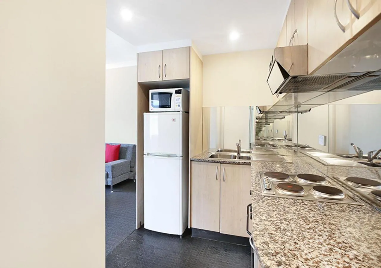 Kitchen or kitchenette in Sydney Airport Suites
