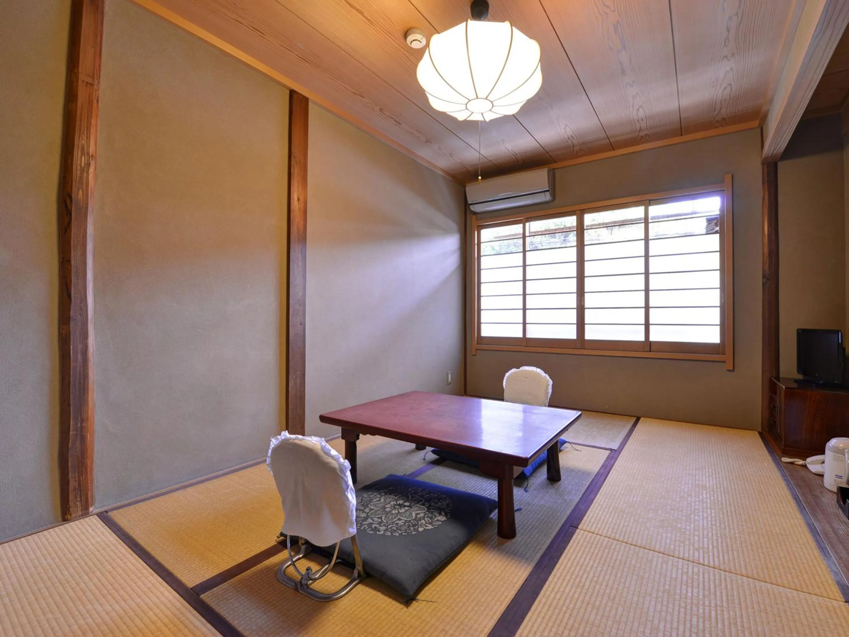 Photo of the whole room, Bed in Ryokan Inakatei
