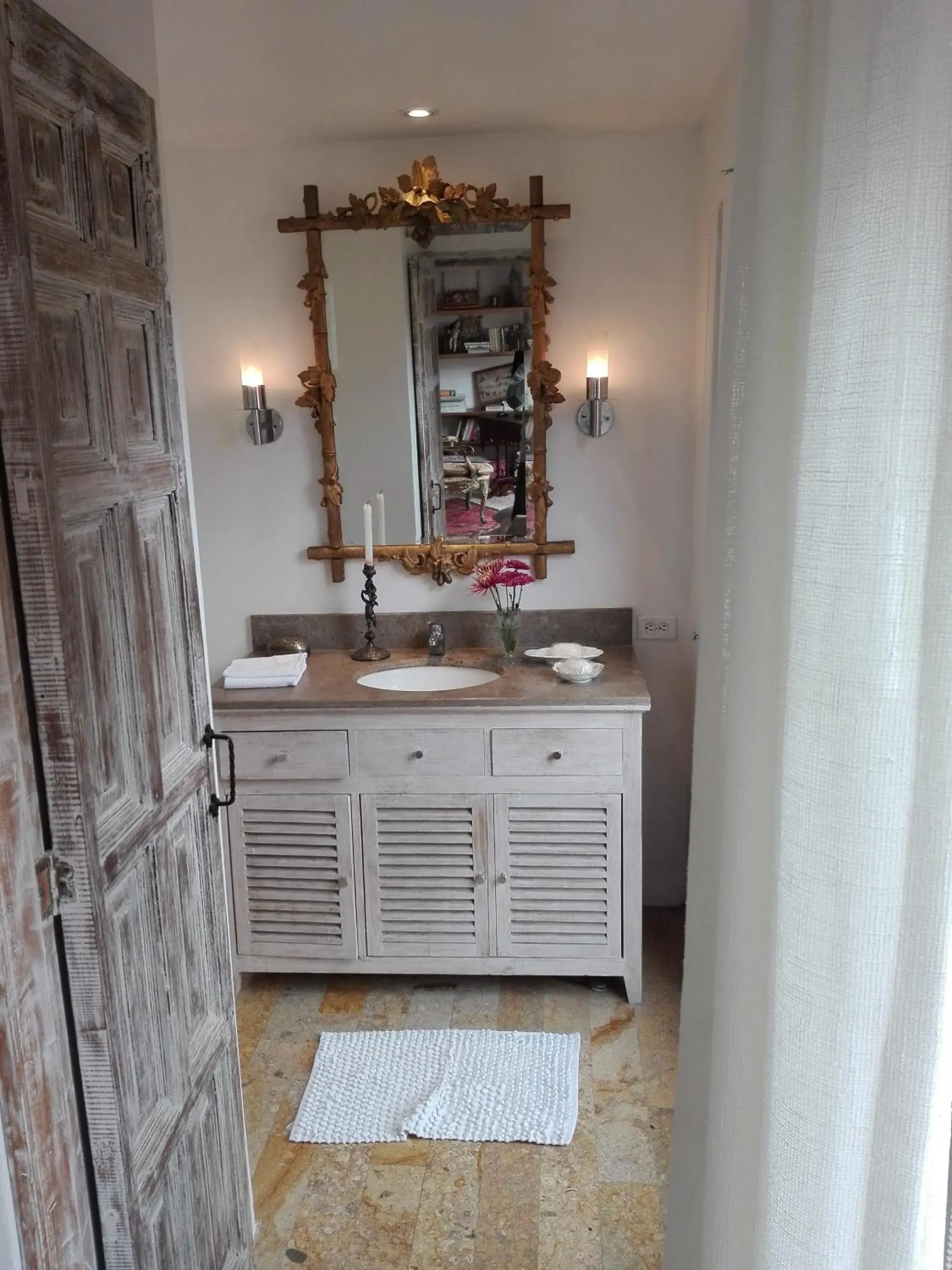 Deluxe Double Room with Balcony in Candelaria House Boutique Deluxe Double Room with Balcony in Candelaria House Boutique