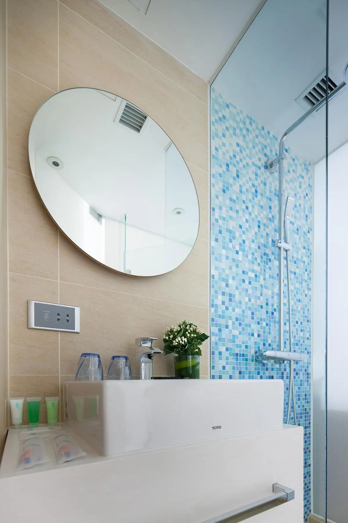 Shower in Summit View Kowloon