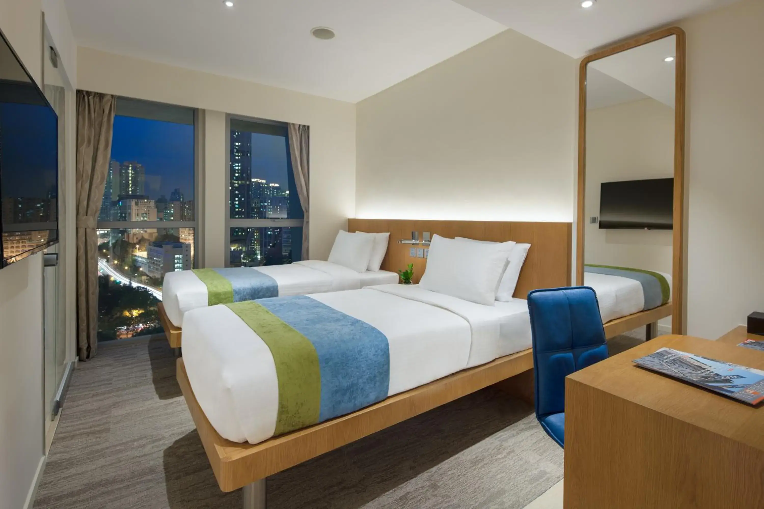 Bed in Summit View Kowloon Bed in Summit View Kowloon