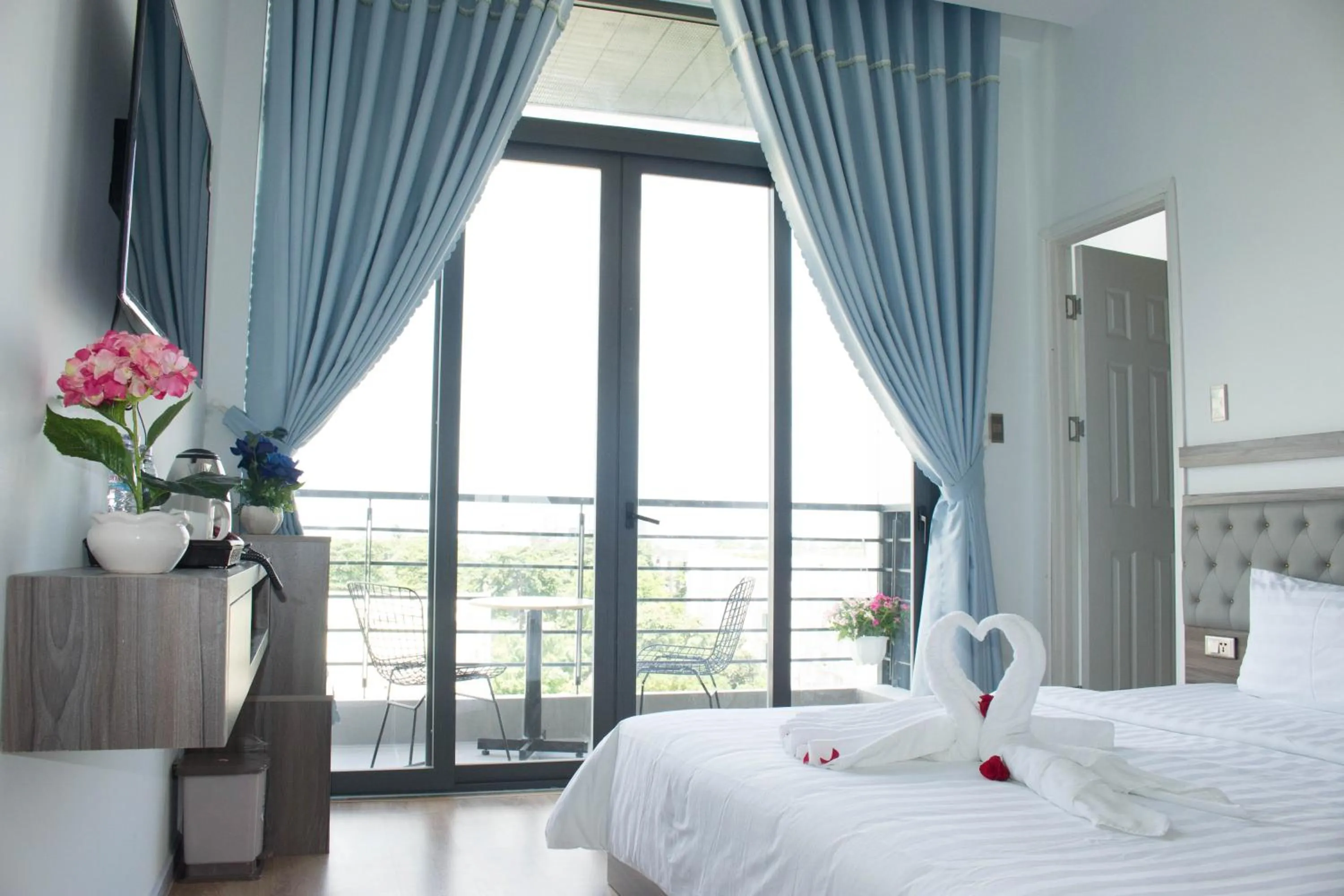 Bed in Winston Hotel