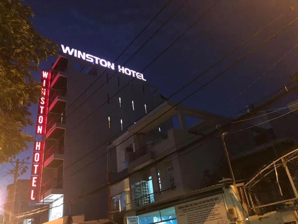 Winston Hotel