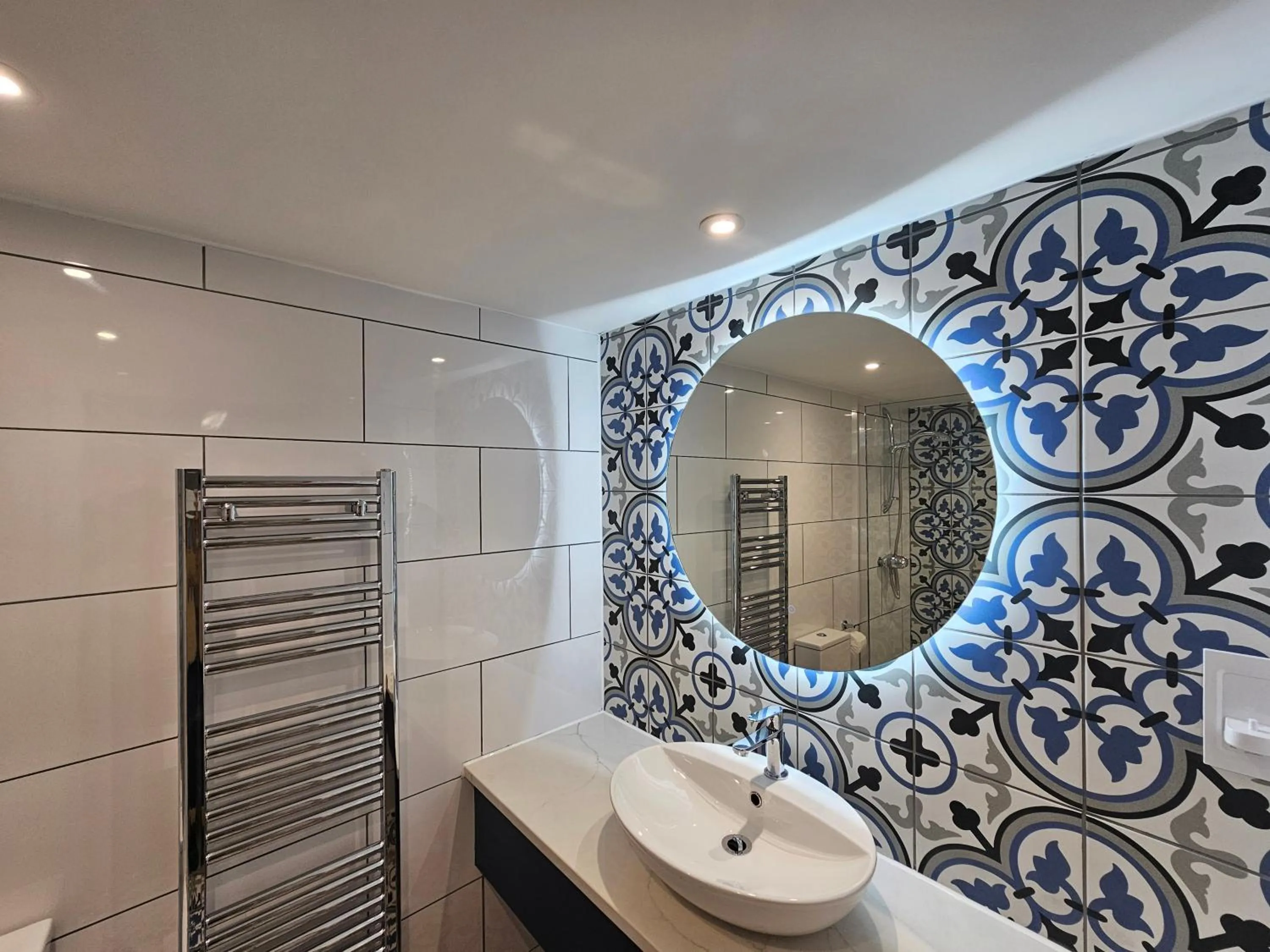 Shower in St George's Guest House