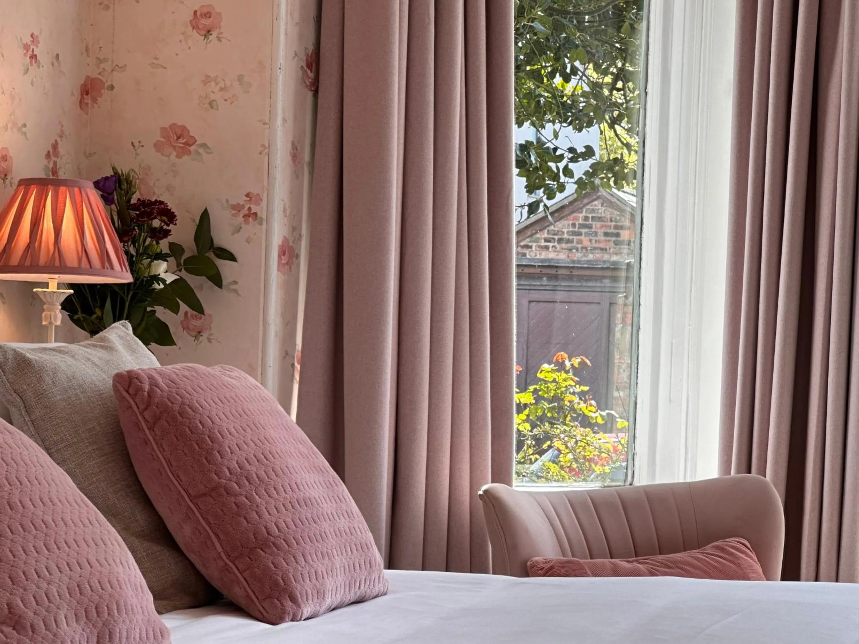 Bed in St George's Guest House