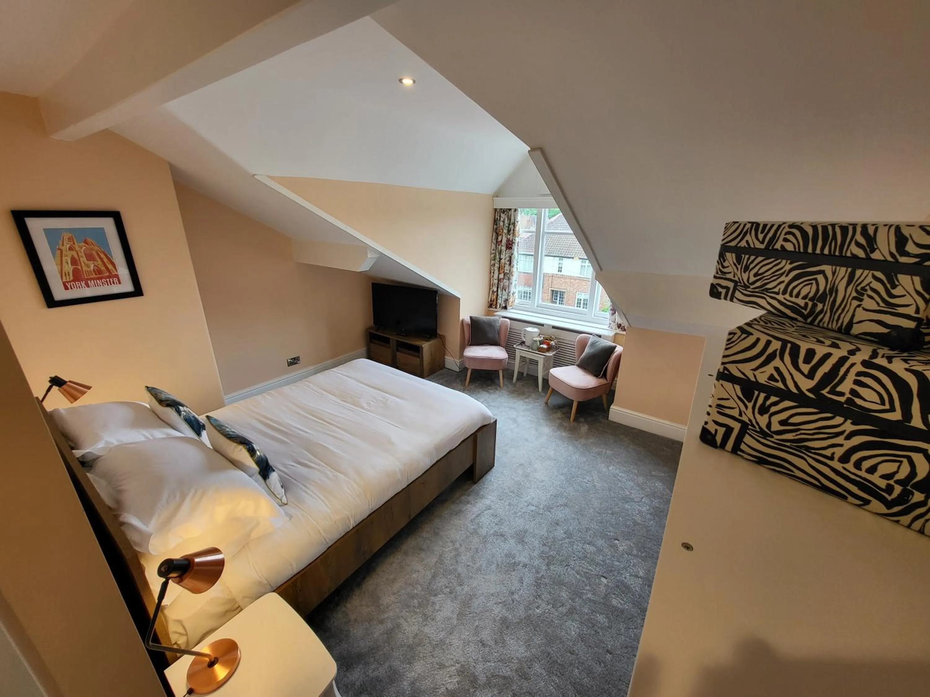 Bed in St George's Guest House