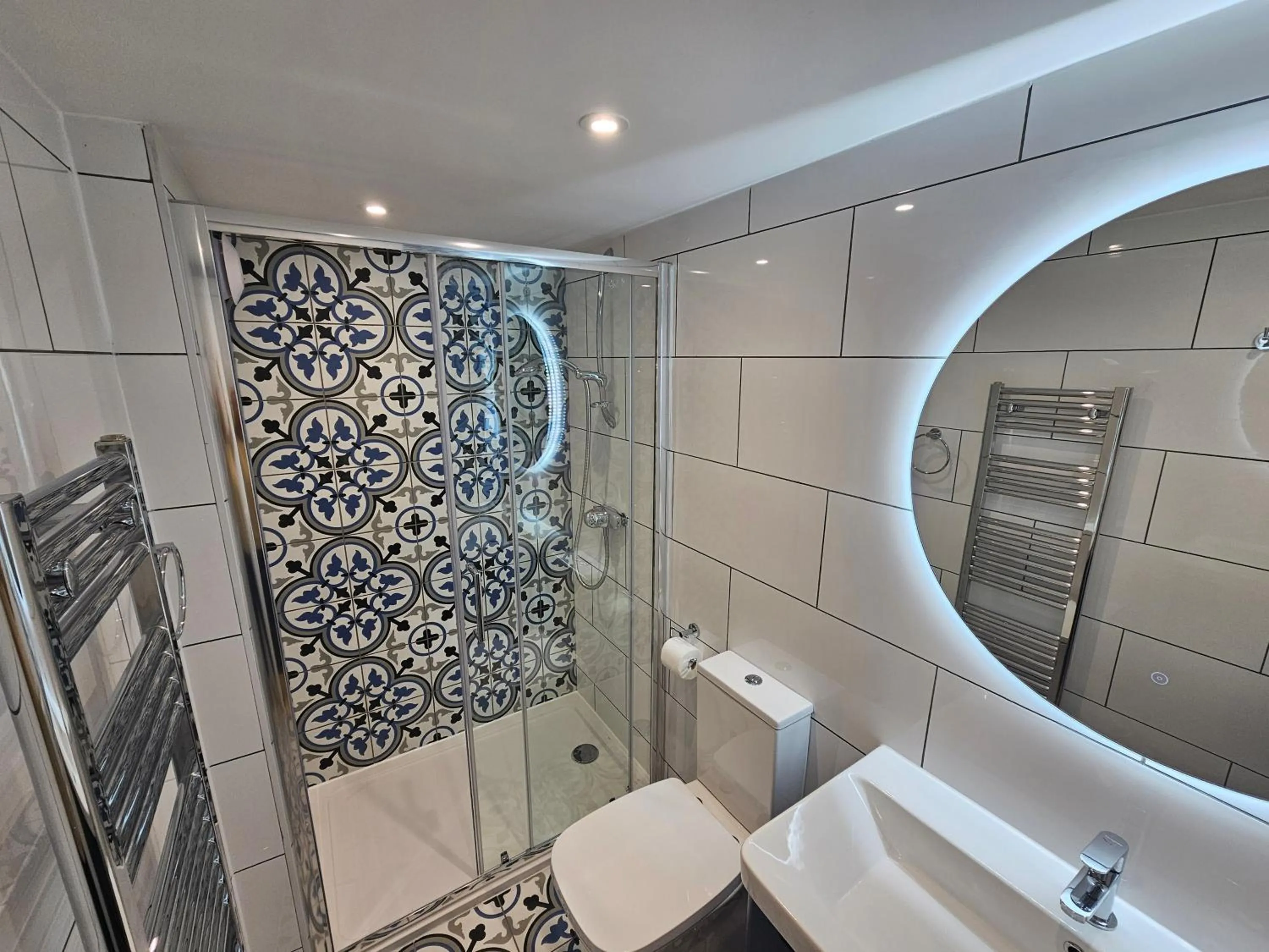 Toilet in St George's Guest House