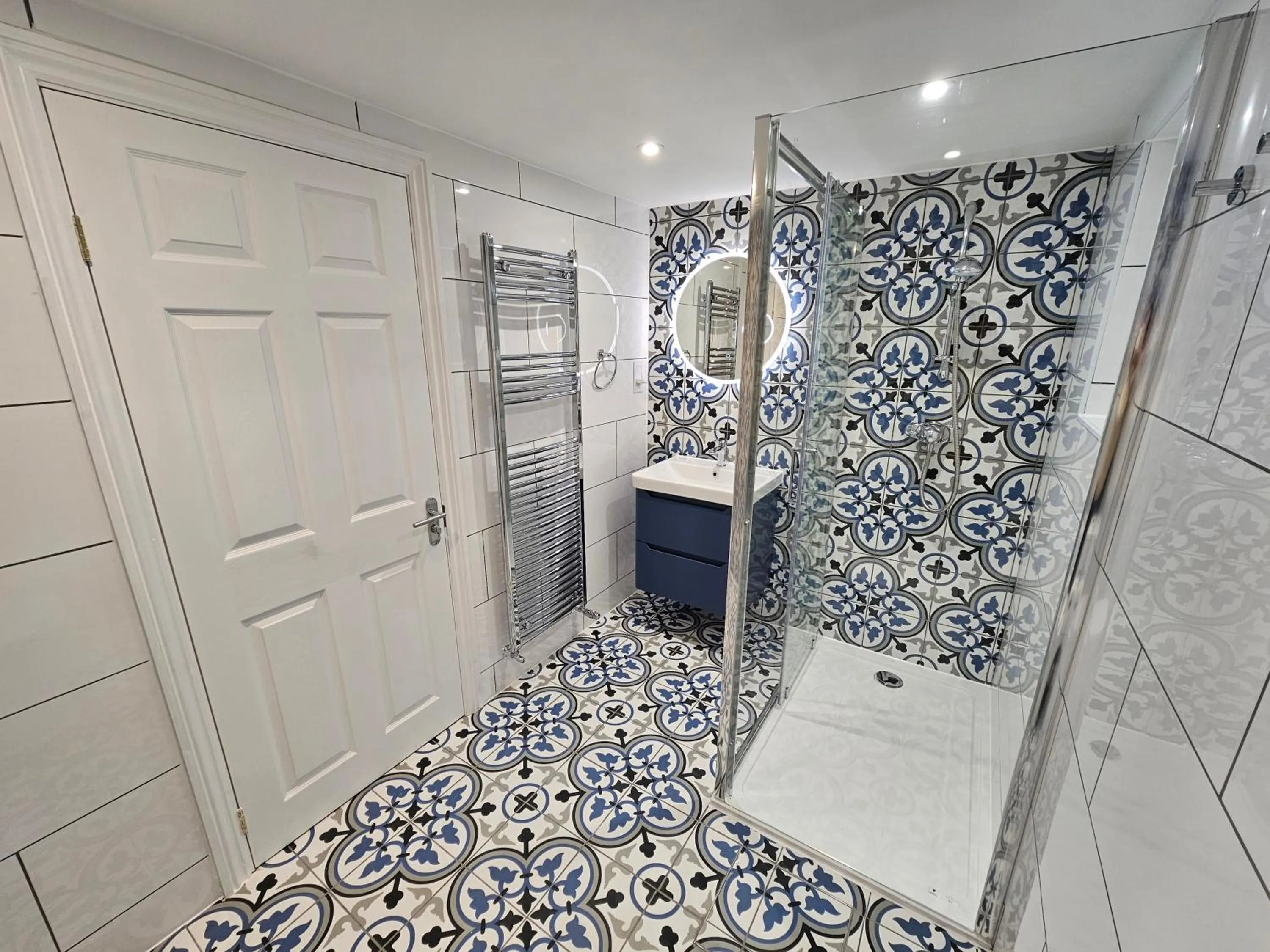 Shower in St George's Guest House