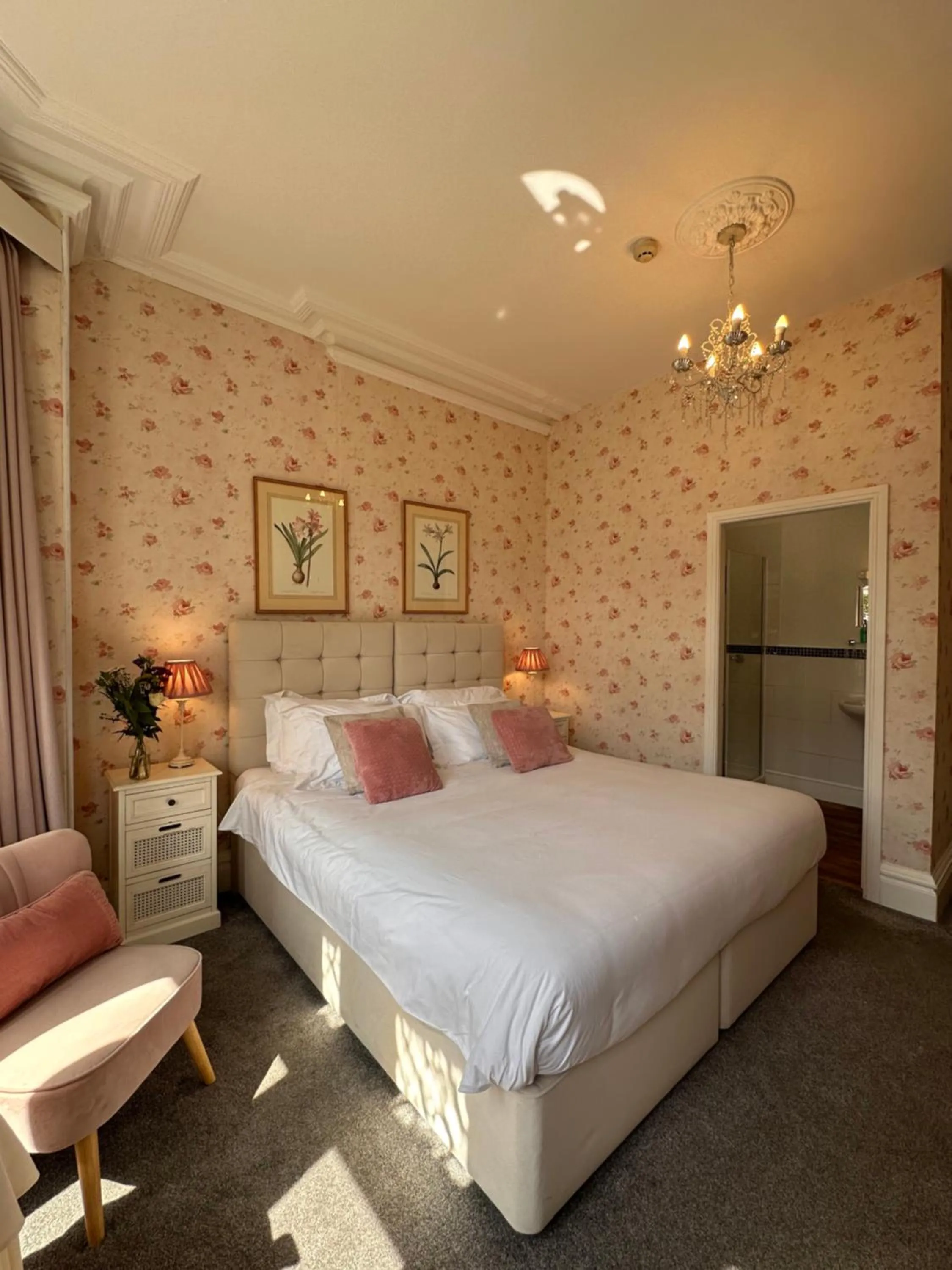 Photo of the whole room, Bed in St George's Guest House