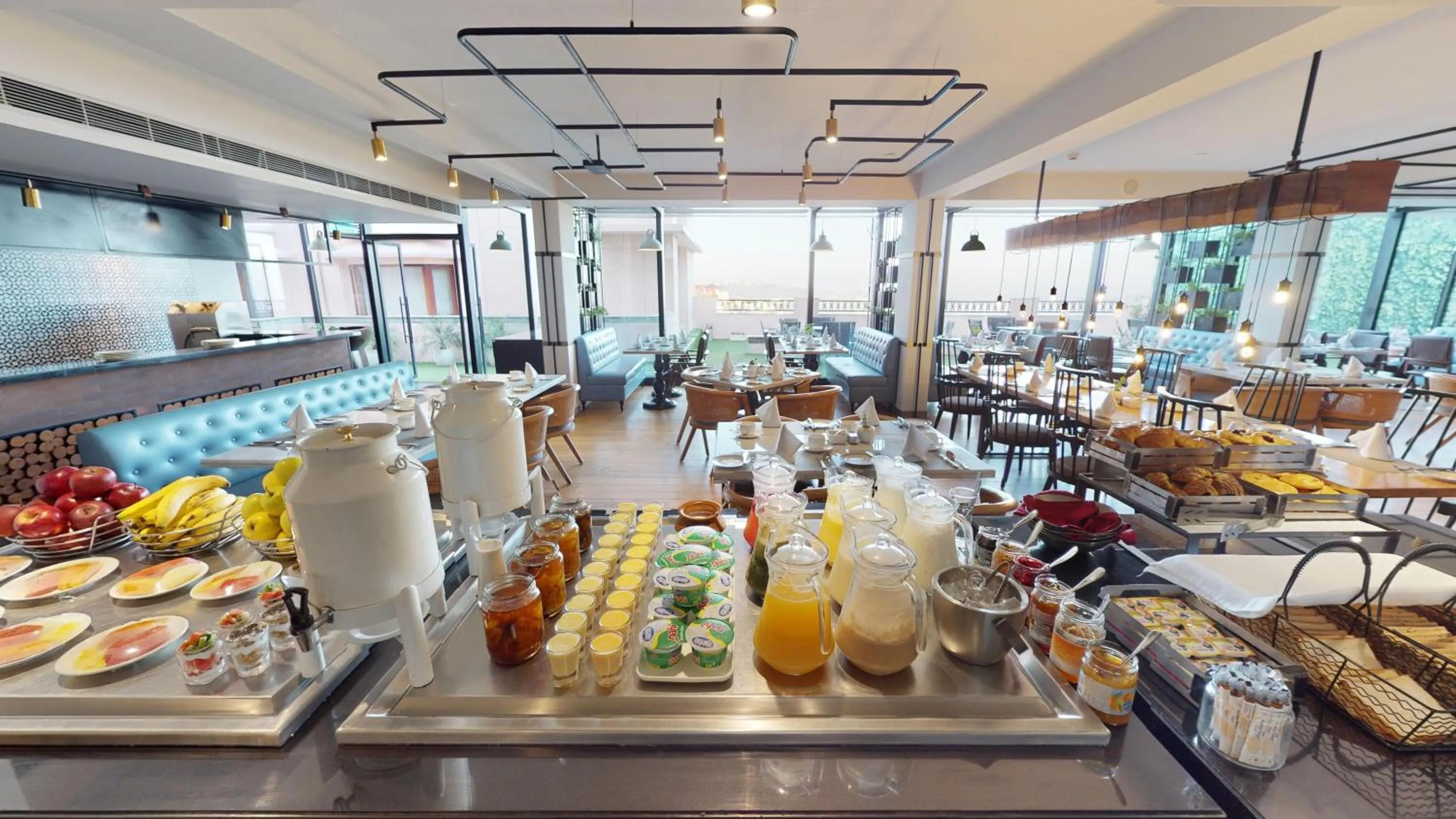 Breakfast in Radisson Hotel Shimla